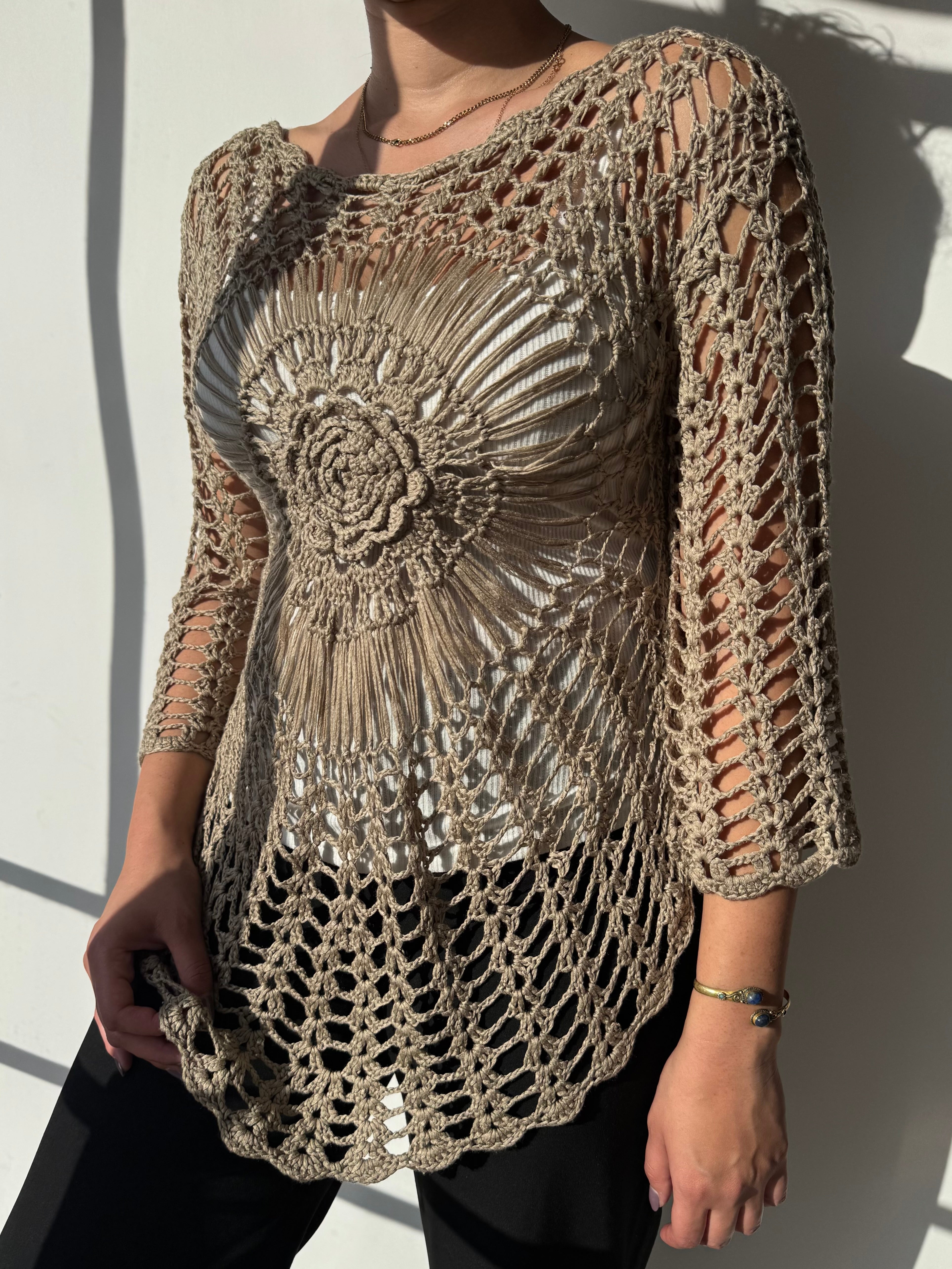 עליונית קרושה פרחונית (L)