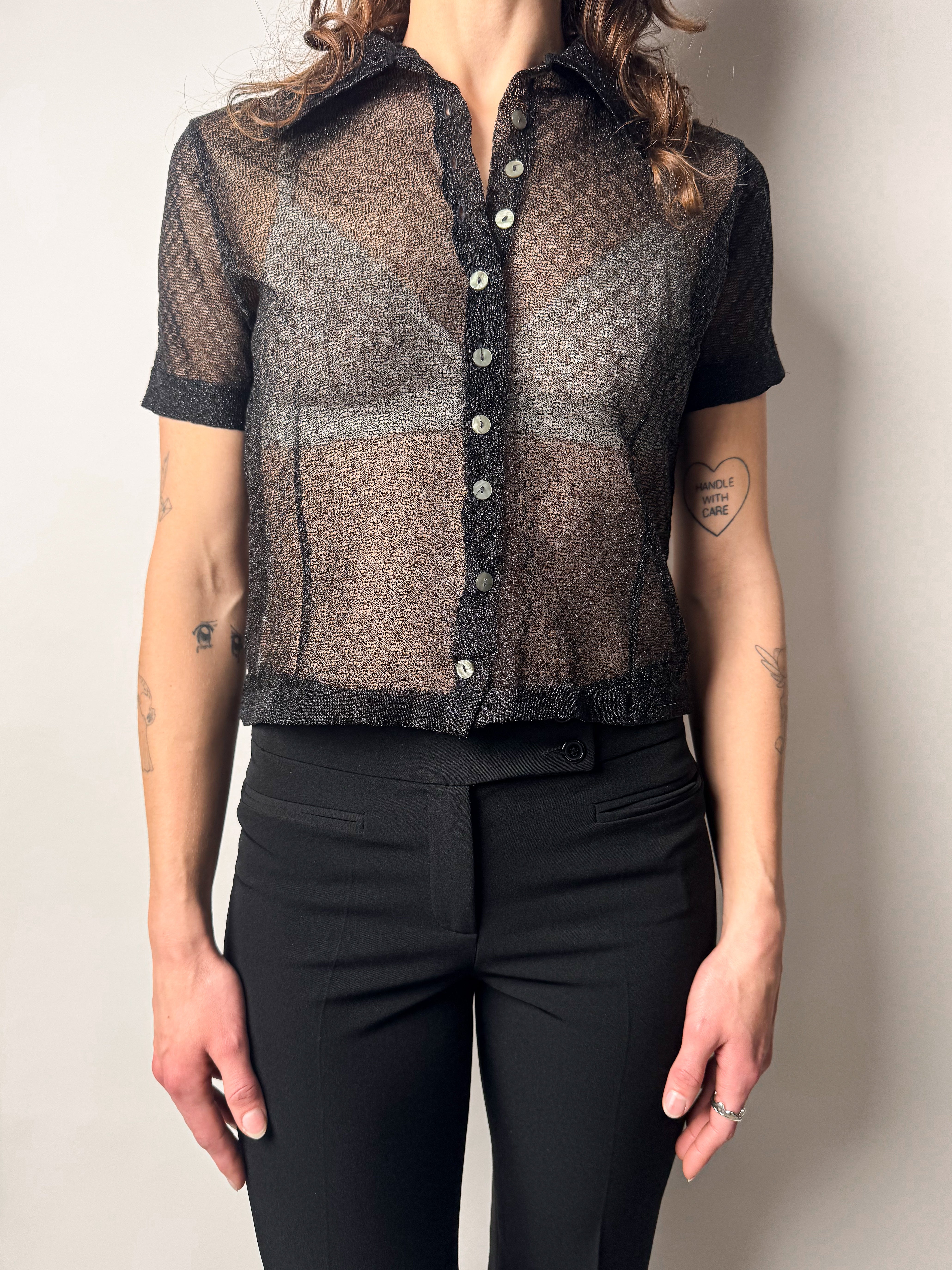 חולצה מכופתרת מבד רשת (S)