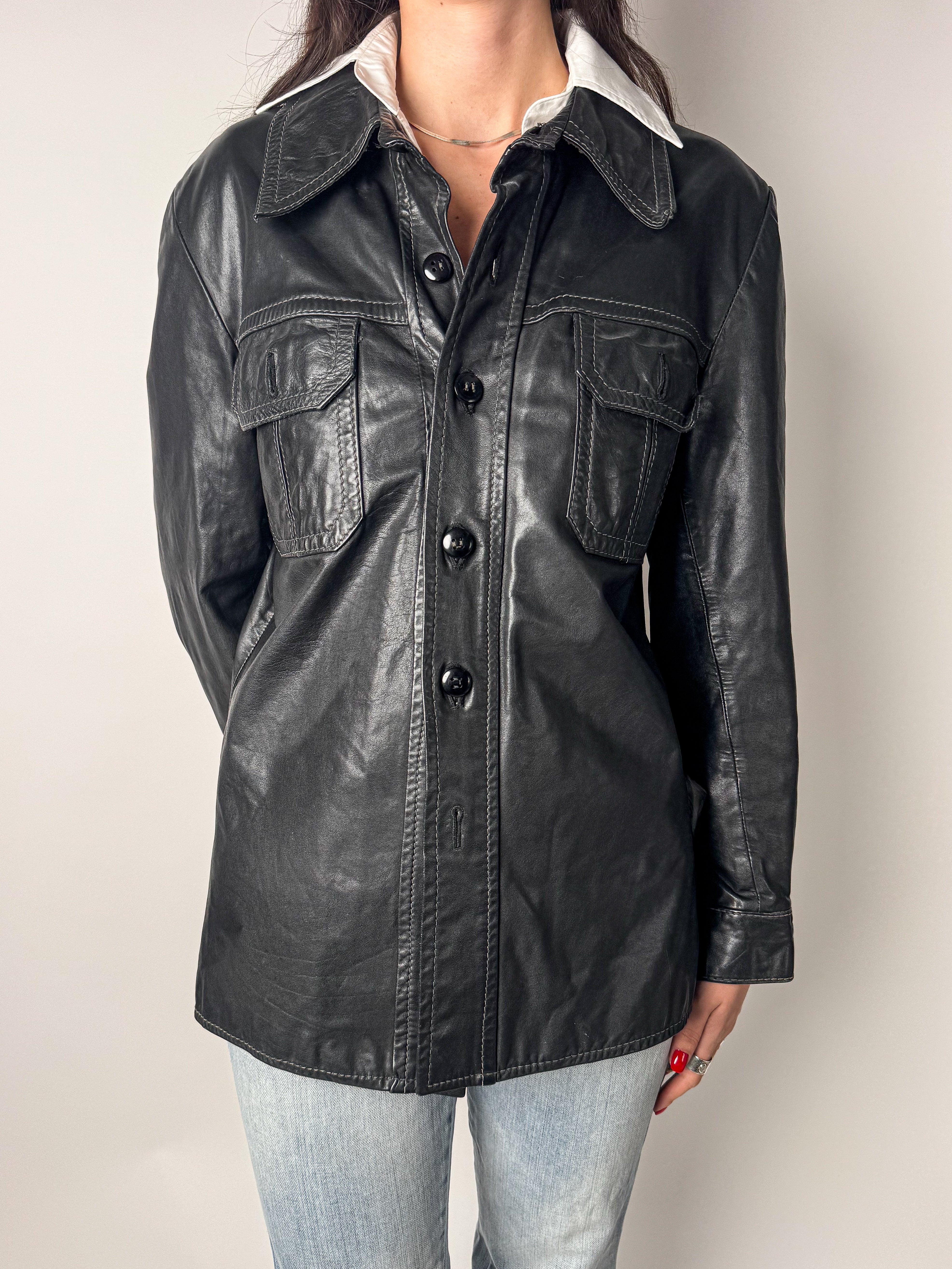 מעיל עור שחור (S-M)