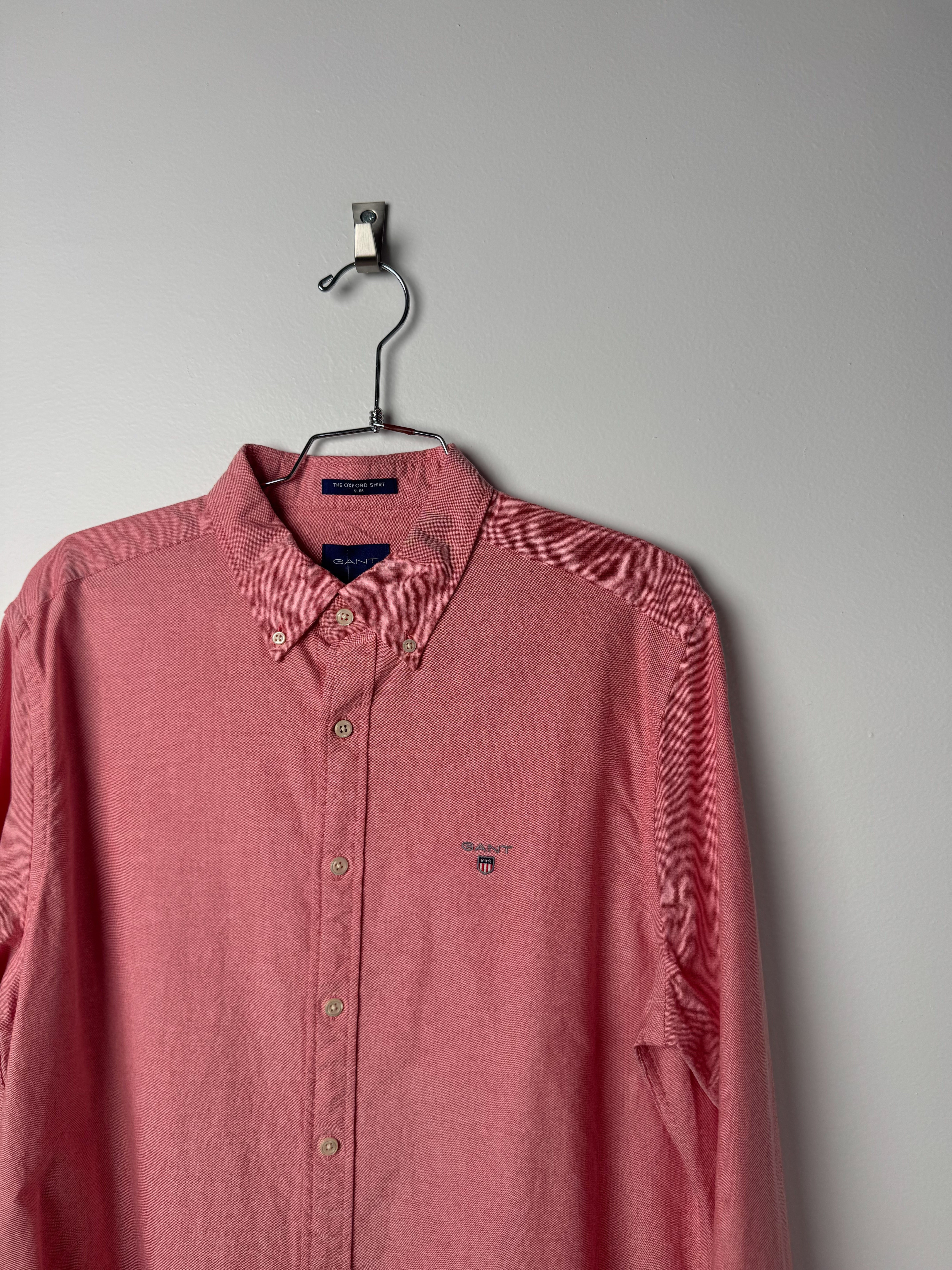 חולצה מכופתרת ורודה Gant (L)