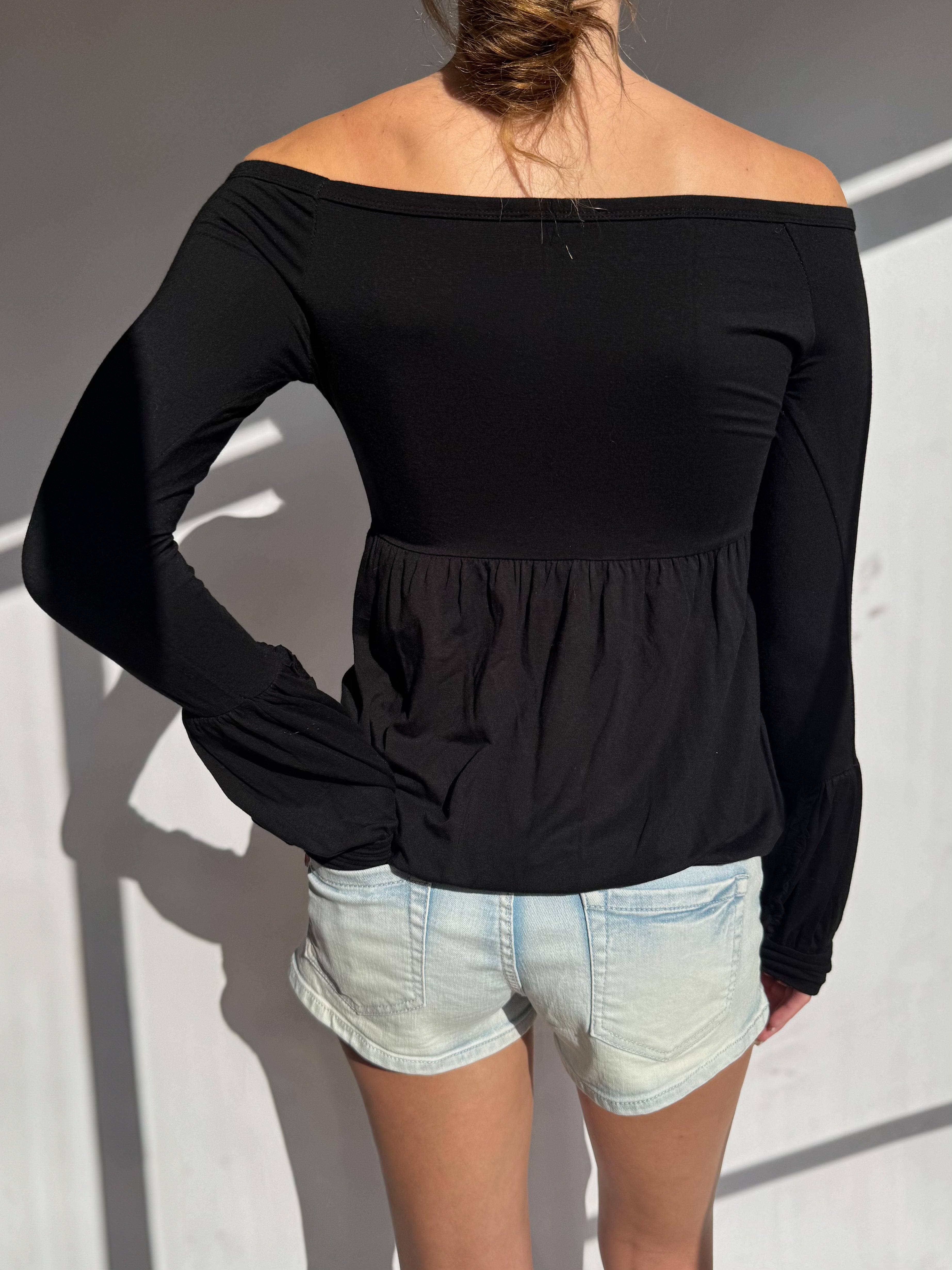 חולצת אוף שולדרס (S)