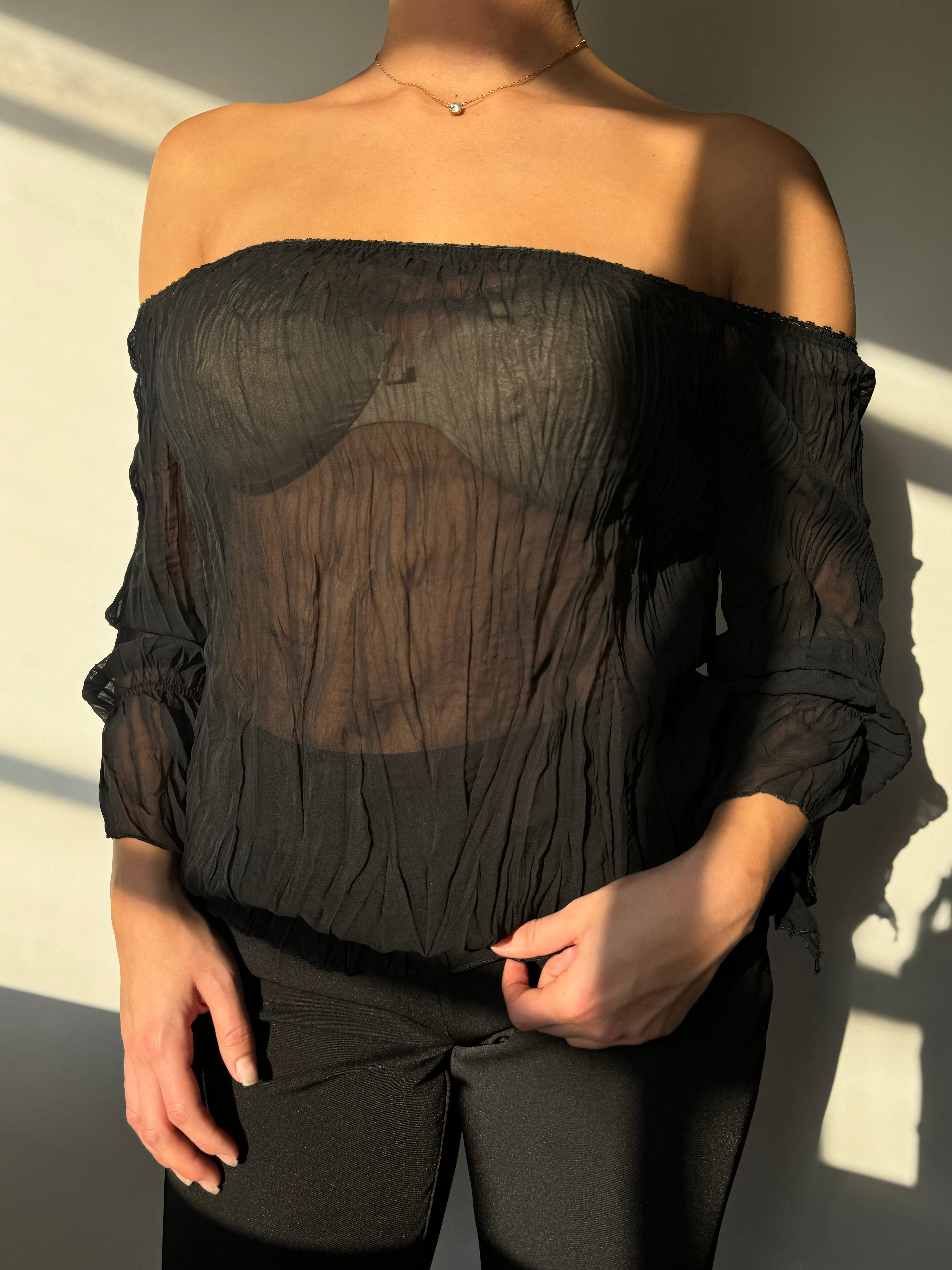 חולצת אוף שולדר חצי שקופה (M)