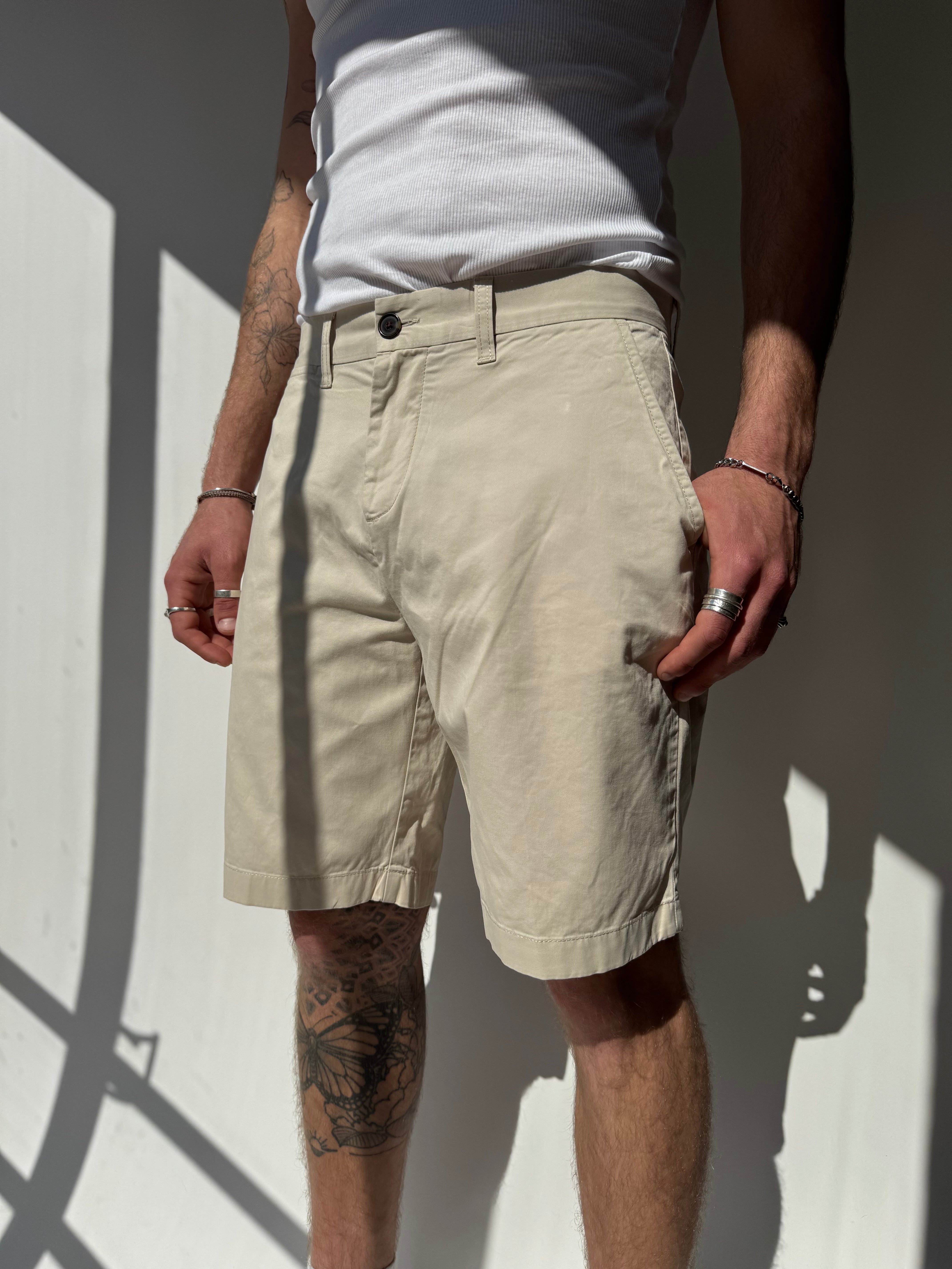 מכנסים צ׳ינו קצרים Tommy Hilfiger (41)