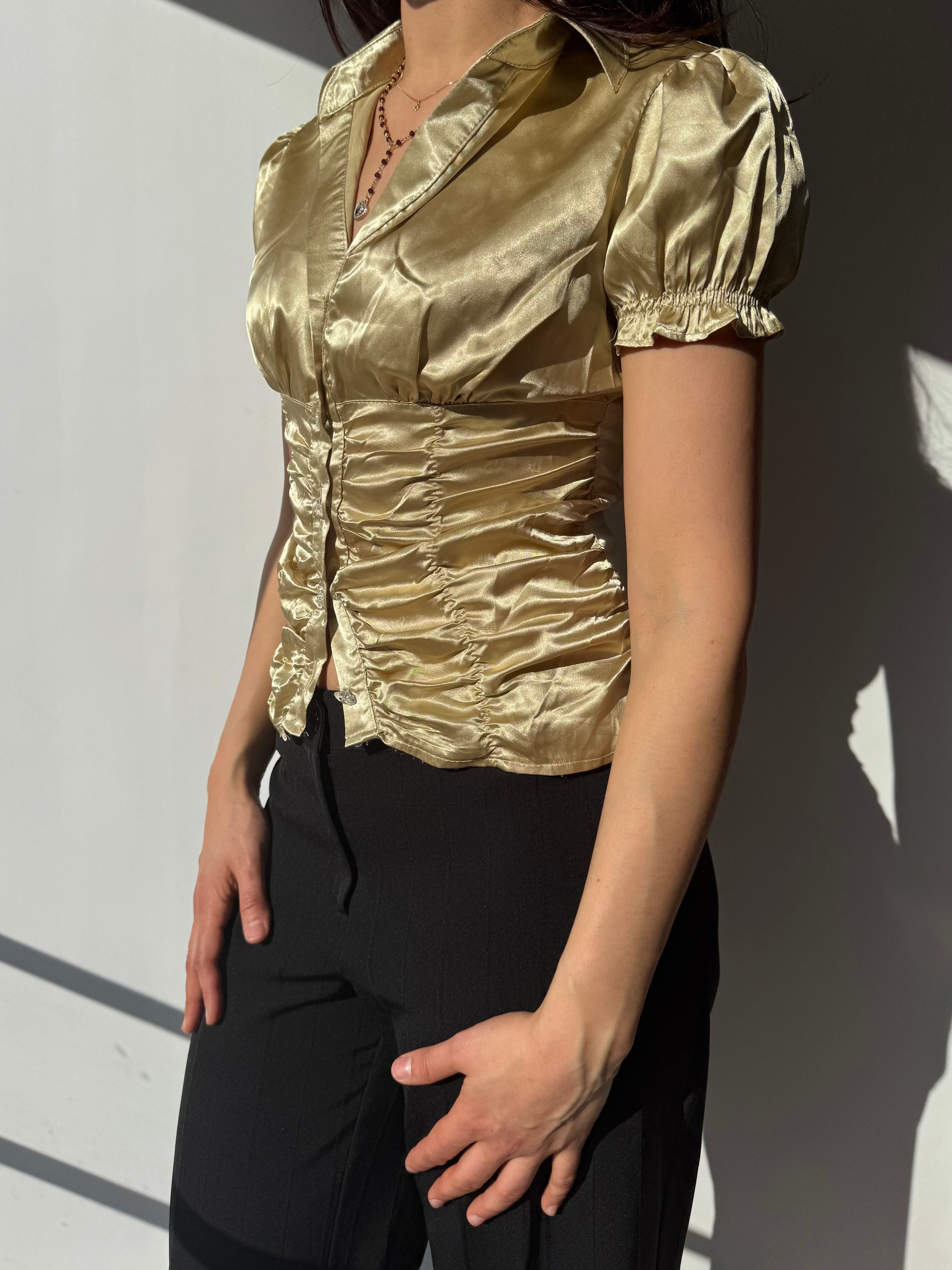 חולצה מכופתרת זהובה (M)