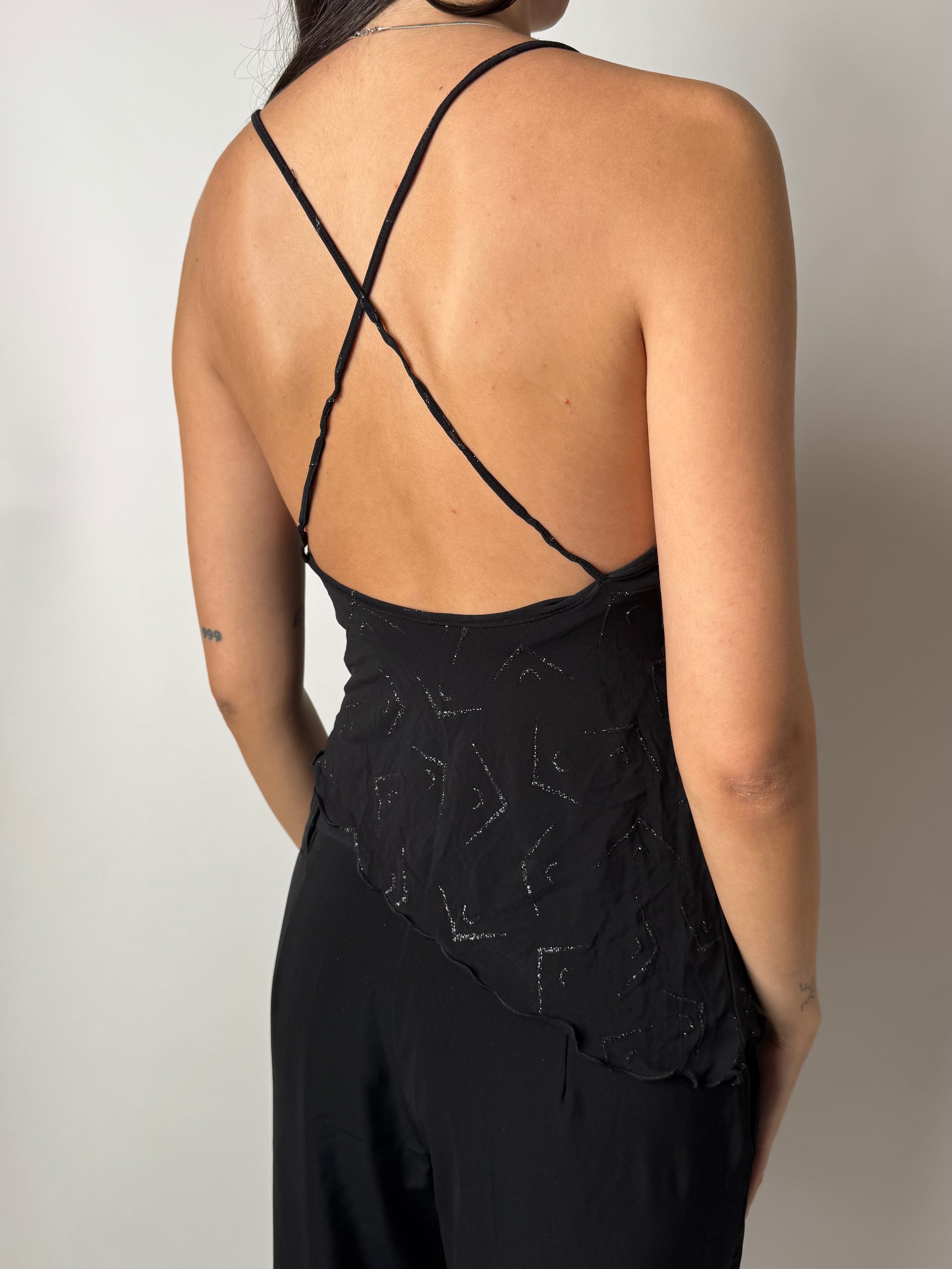 גופיה שחורה בהדפס גיאומטרי (S)