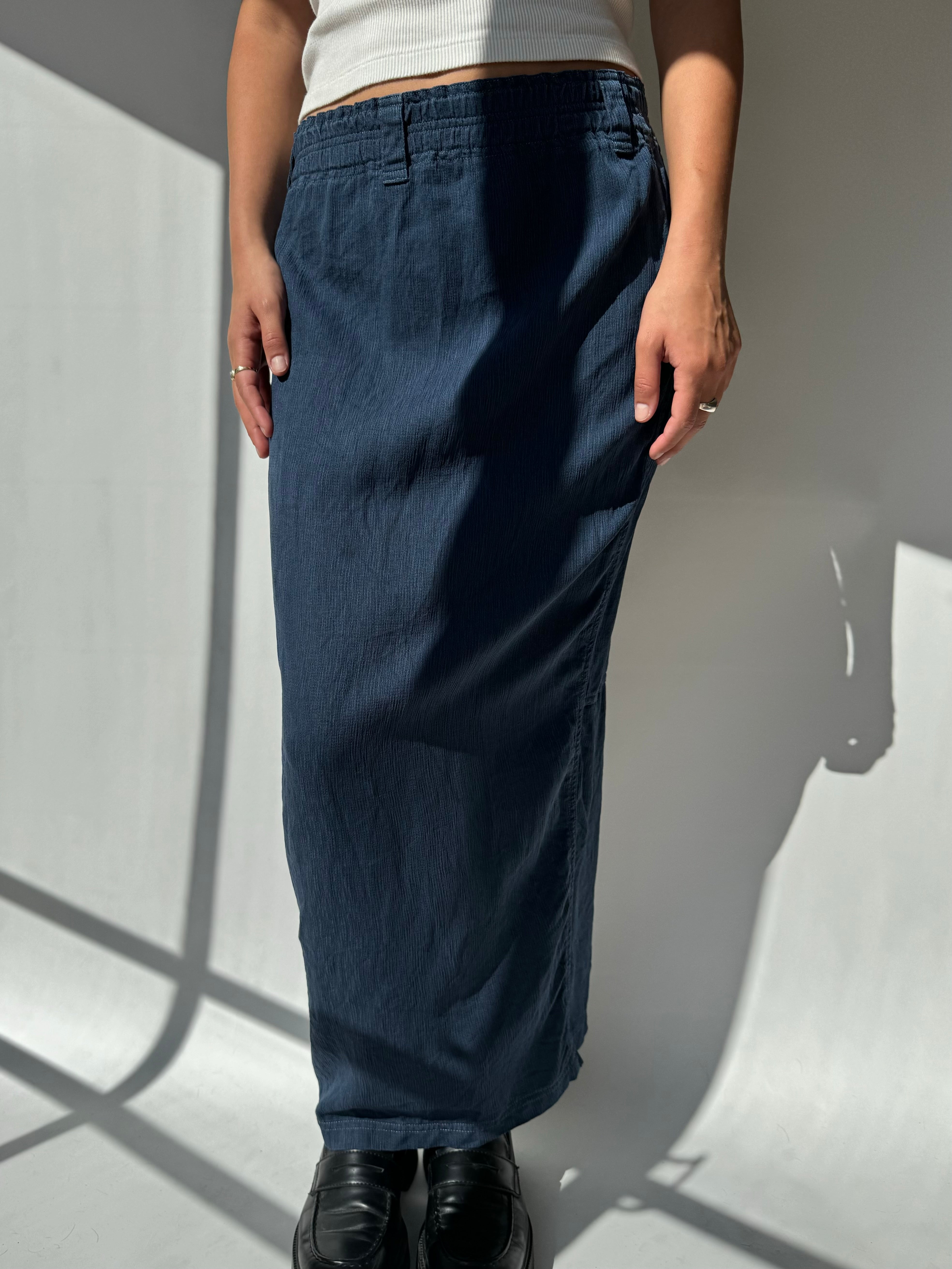 חצאית מקסי כחולה (40-42)