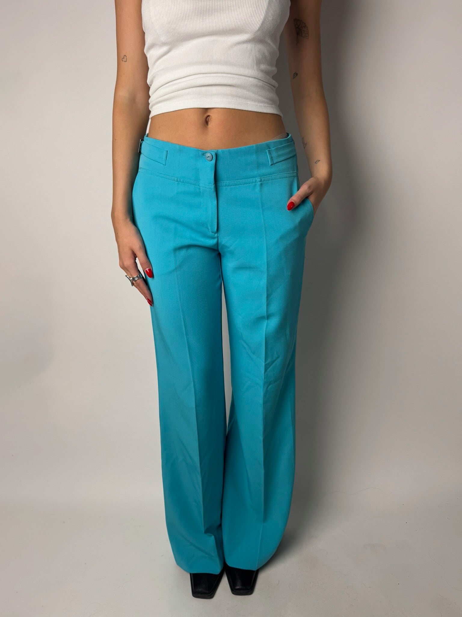 מכנסיים מחויטים מתרחבים תכלת (36)