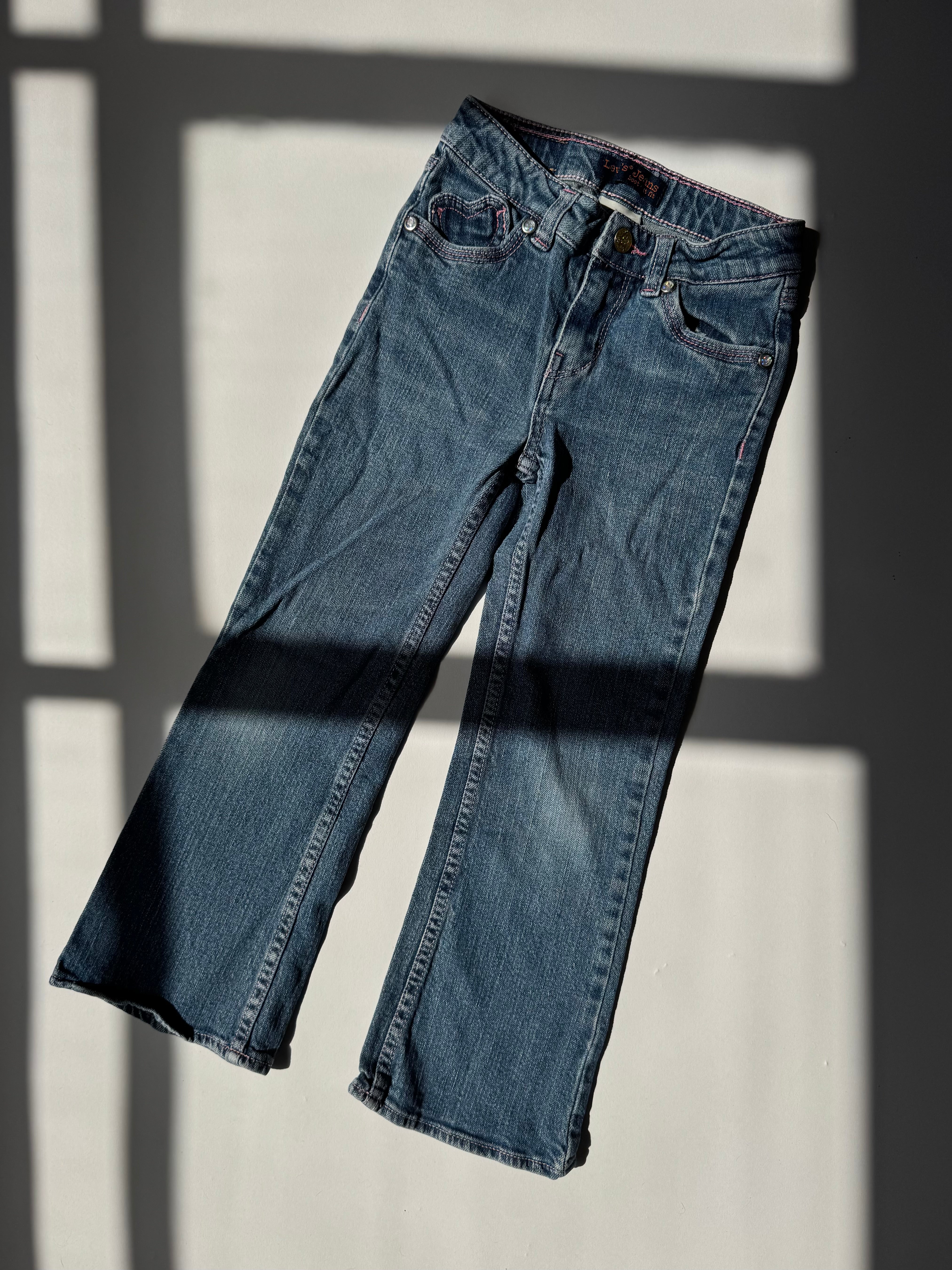 ג׳ינס בגזרת בוטקאט Levi's (5-6 ילדות)