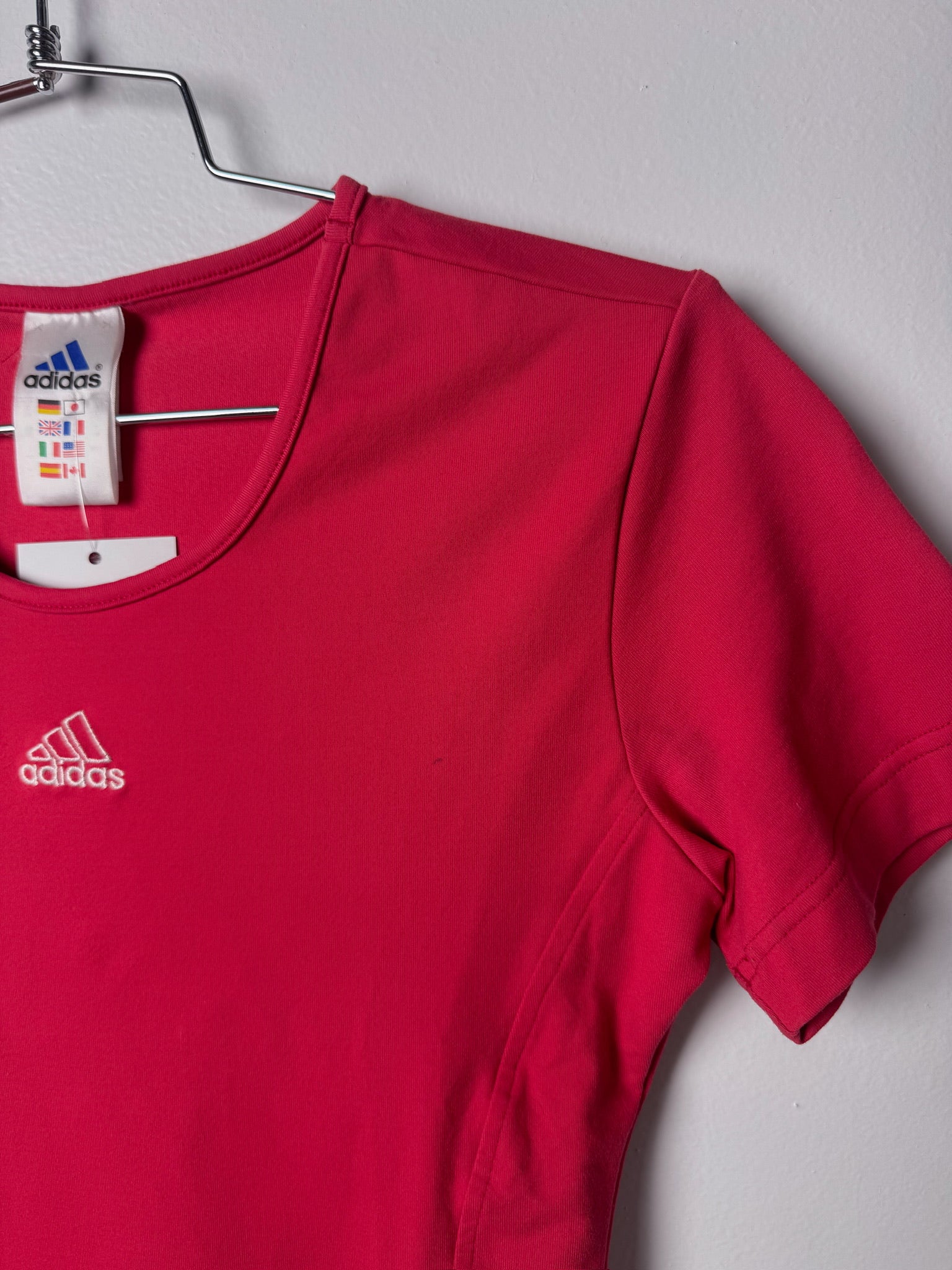 חולצת ספורט ורודה Adidas (S)