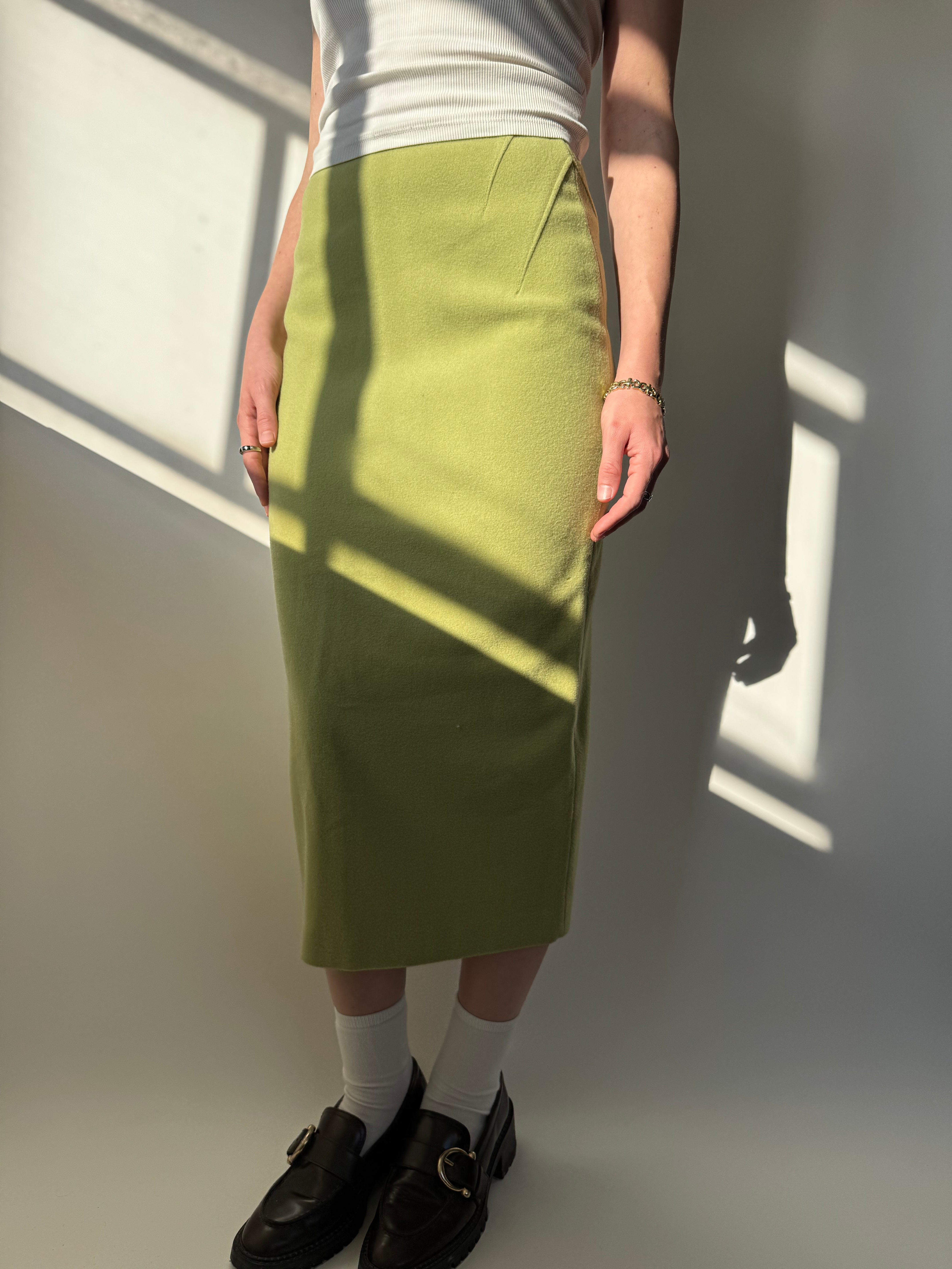 חצאית מידי ירוקה וצמרירית (34)