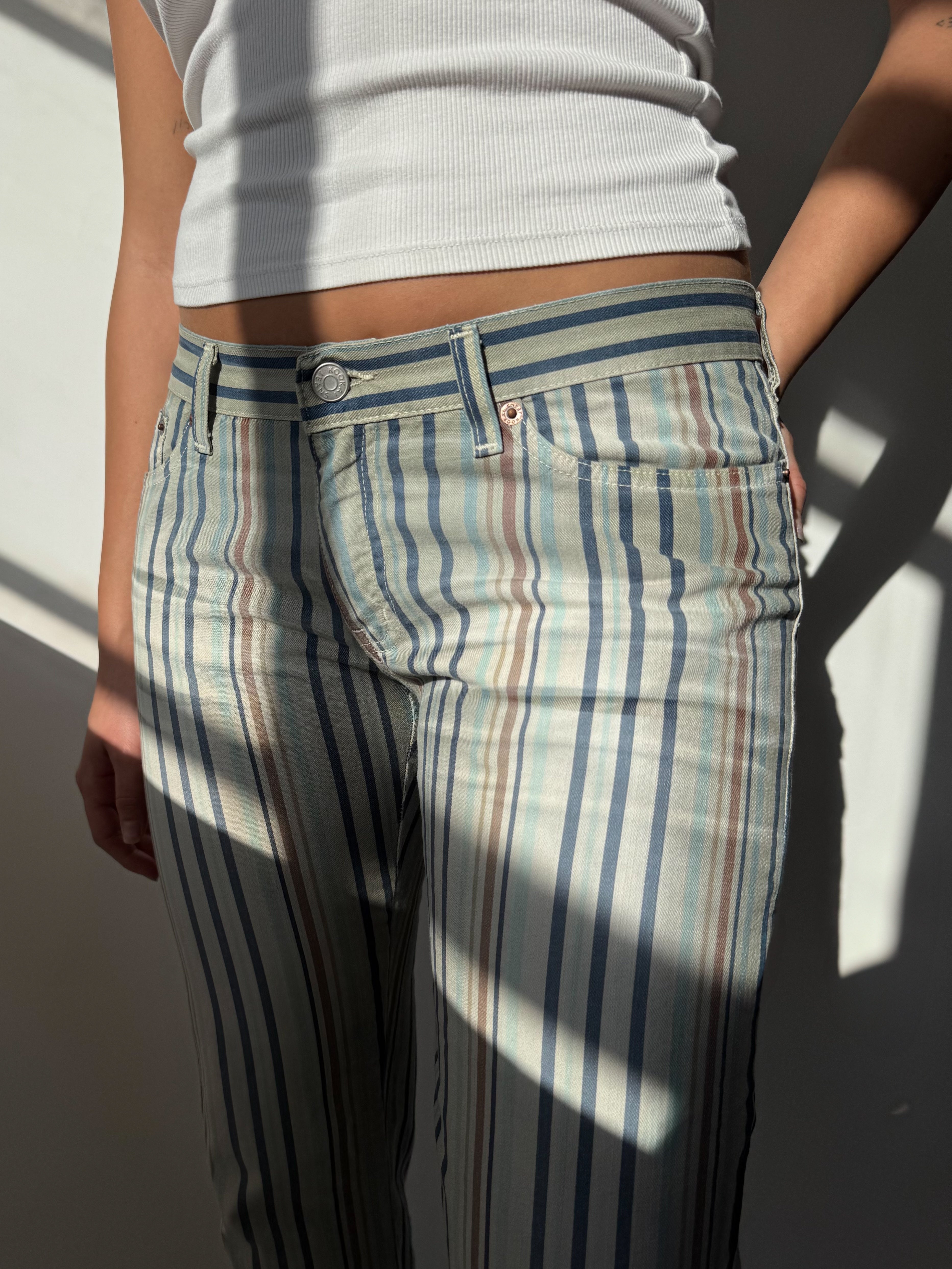 ג׳ינס פסים בגזרה מתרחבת Kookai (38)