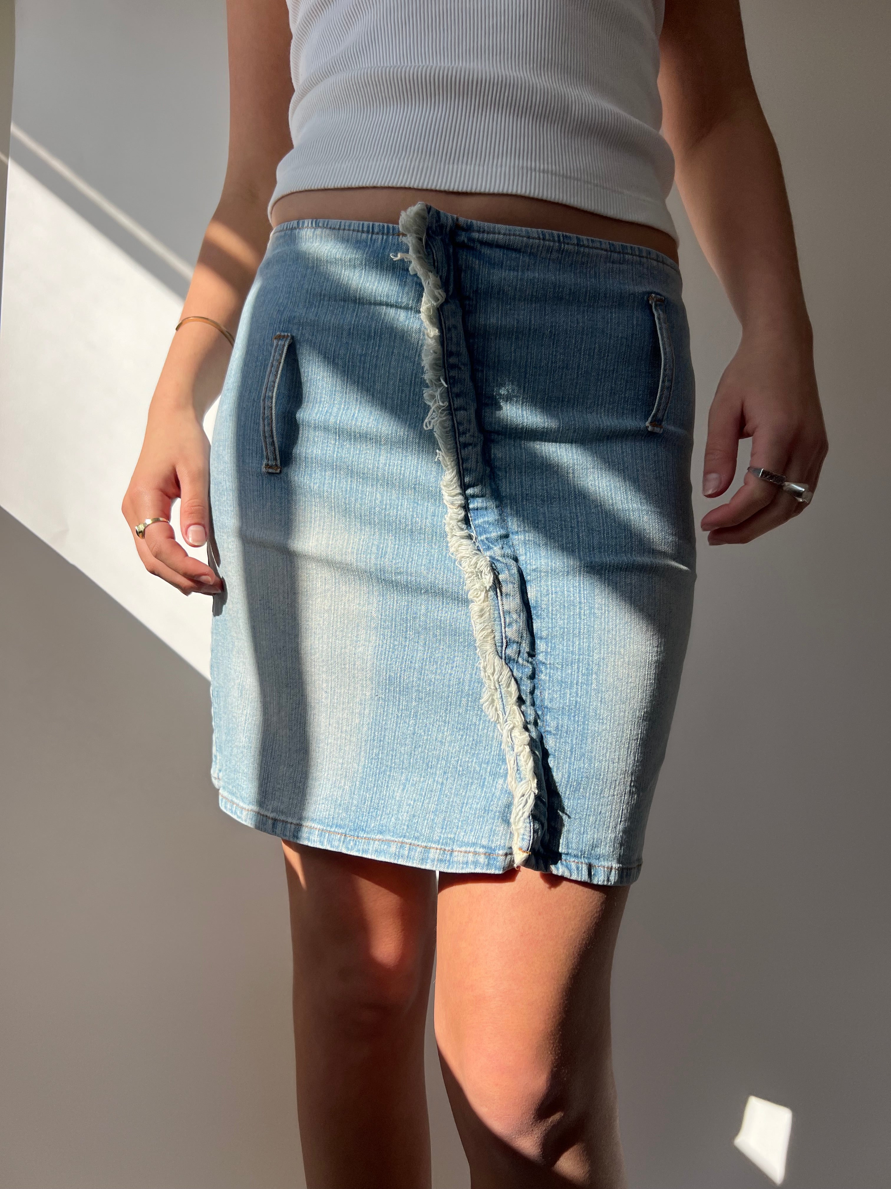 חצאית ג׳ינס בהירה (36)