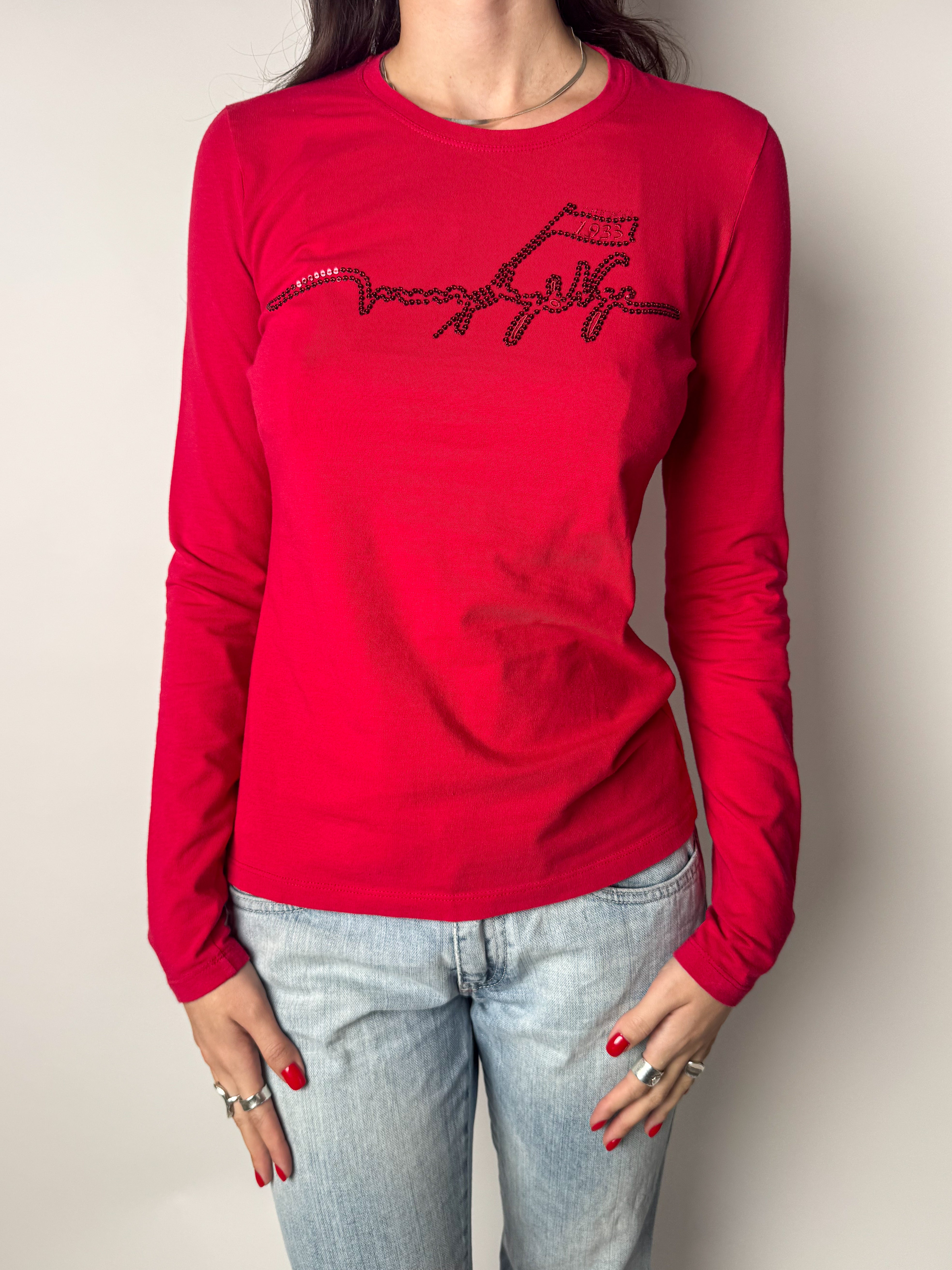 טי שרט לוגו אדומה ארוכה (S)