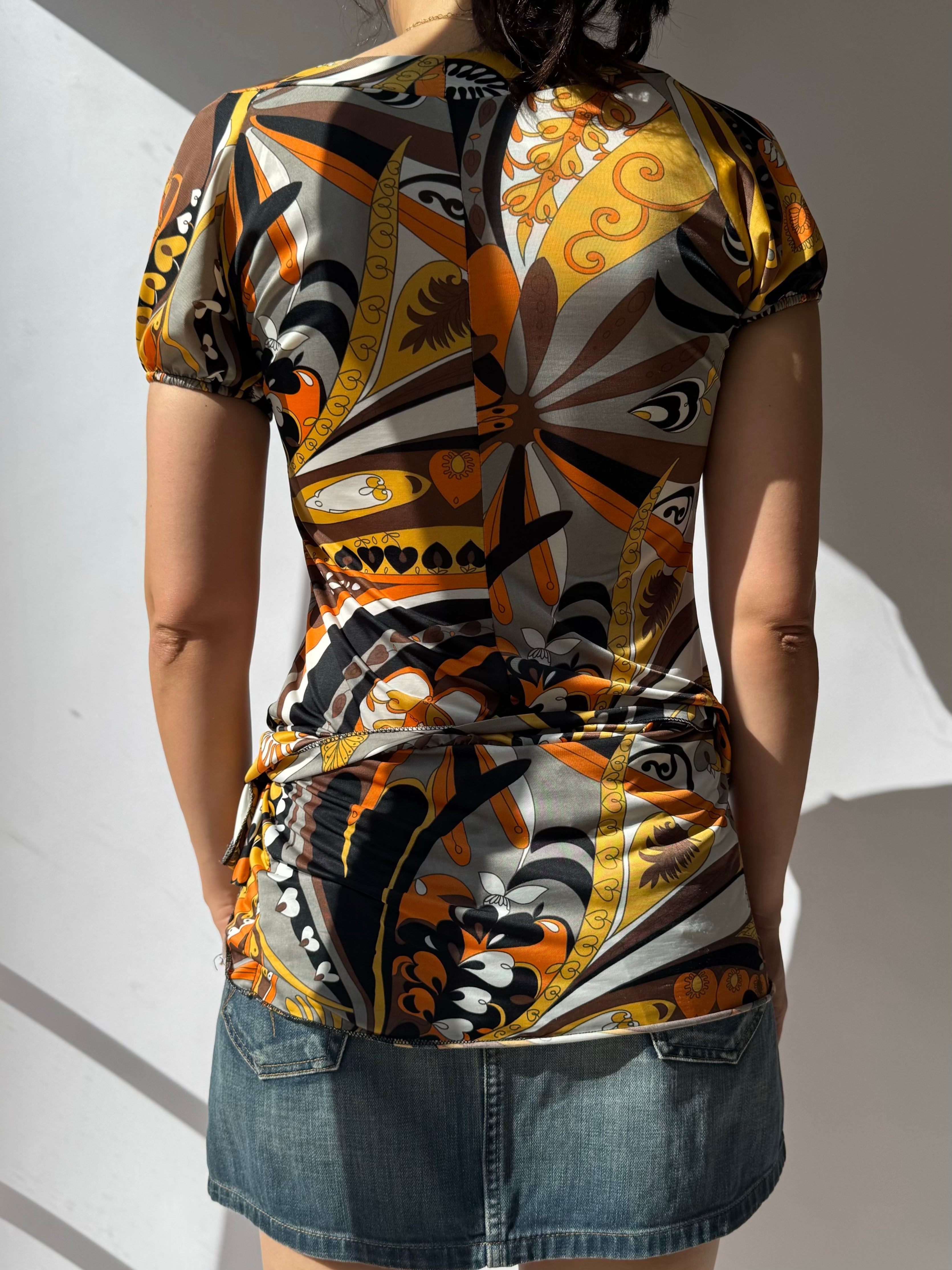 טוניקה פרחונית עם קשירה (M)