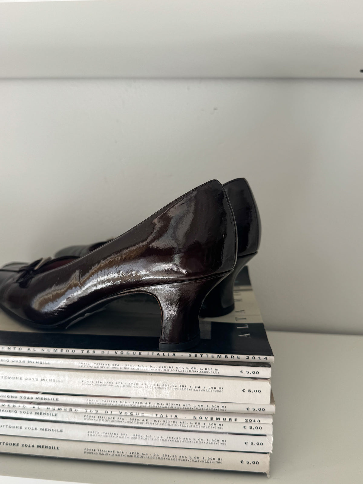 נעלי עקב חומות מעור Prada (37.5)