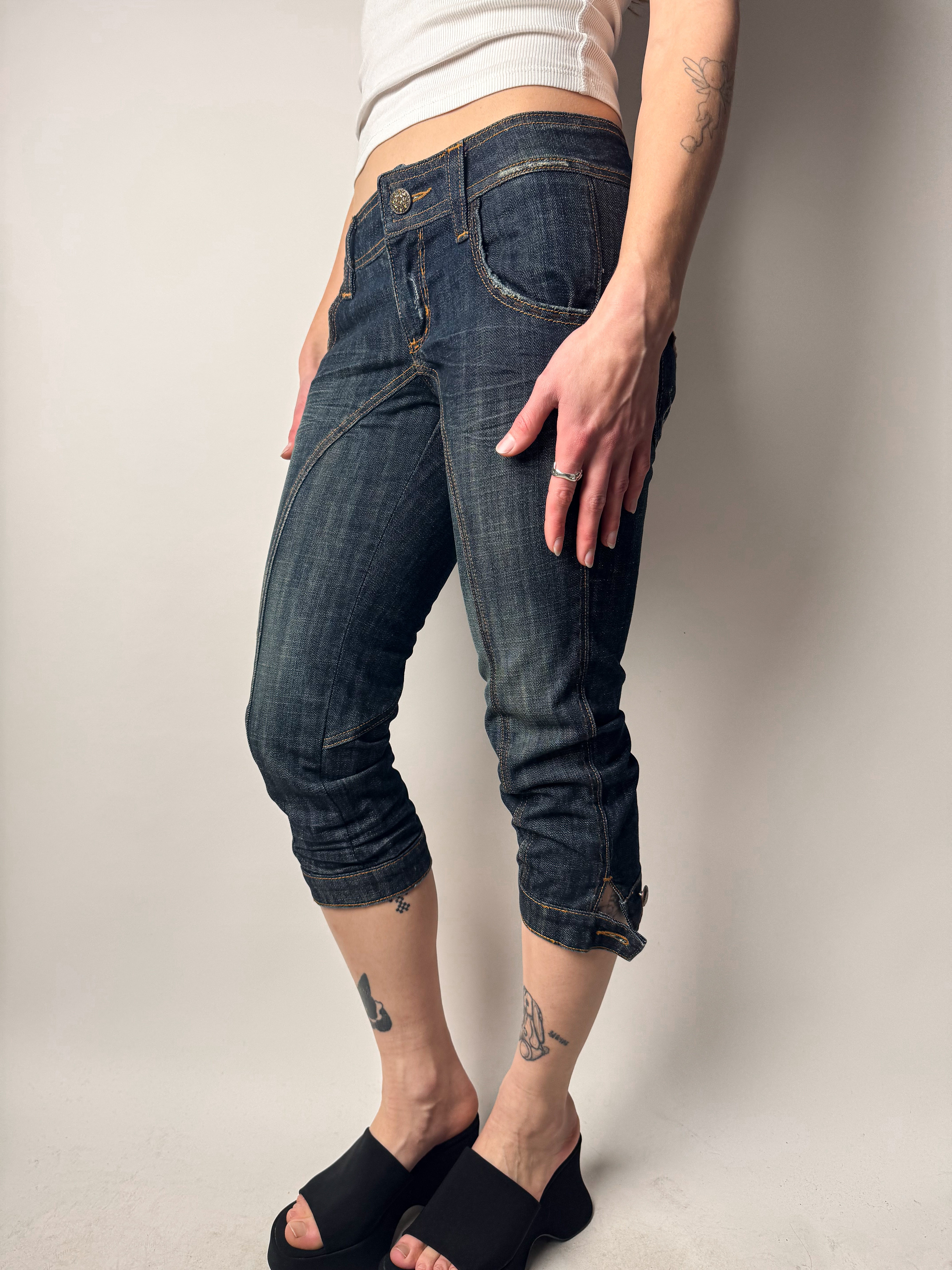 ג׳ינס 3/4 בגזרה נמוכה (36)