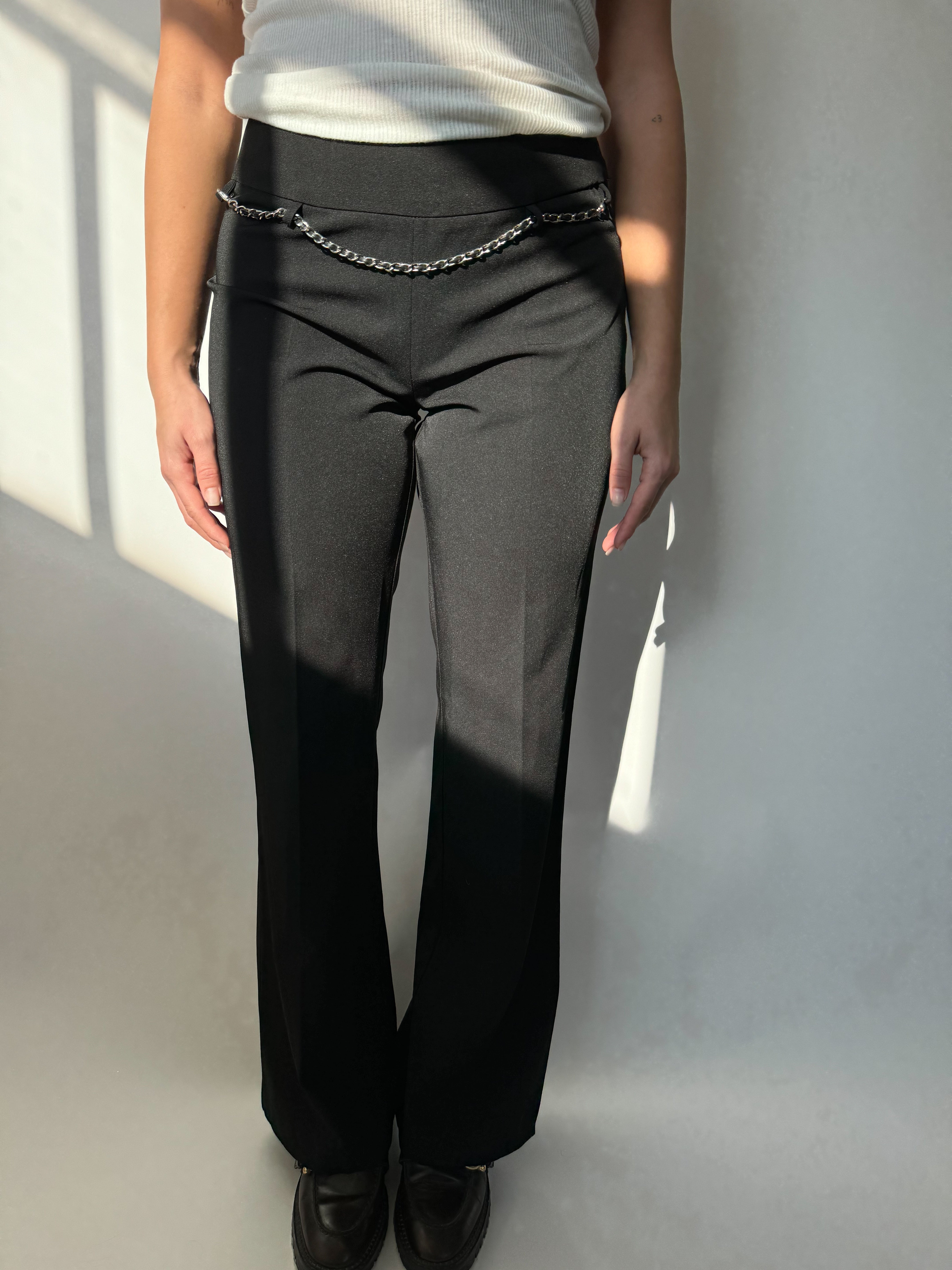 מכנסיים מחויטים בשילוב שלשלאה (38)