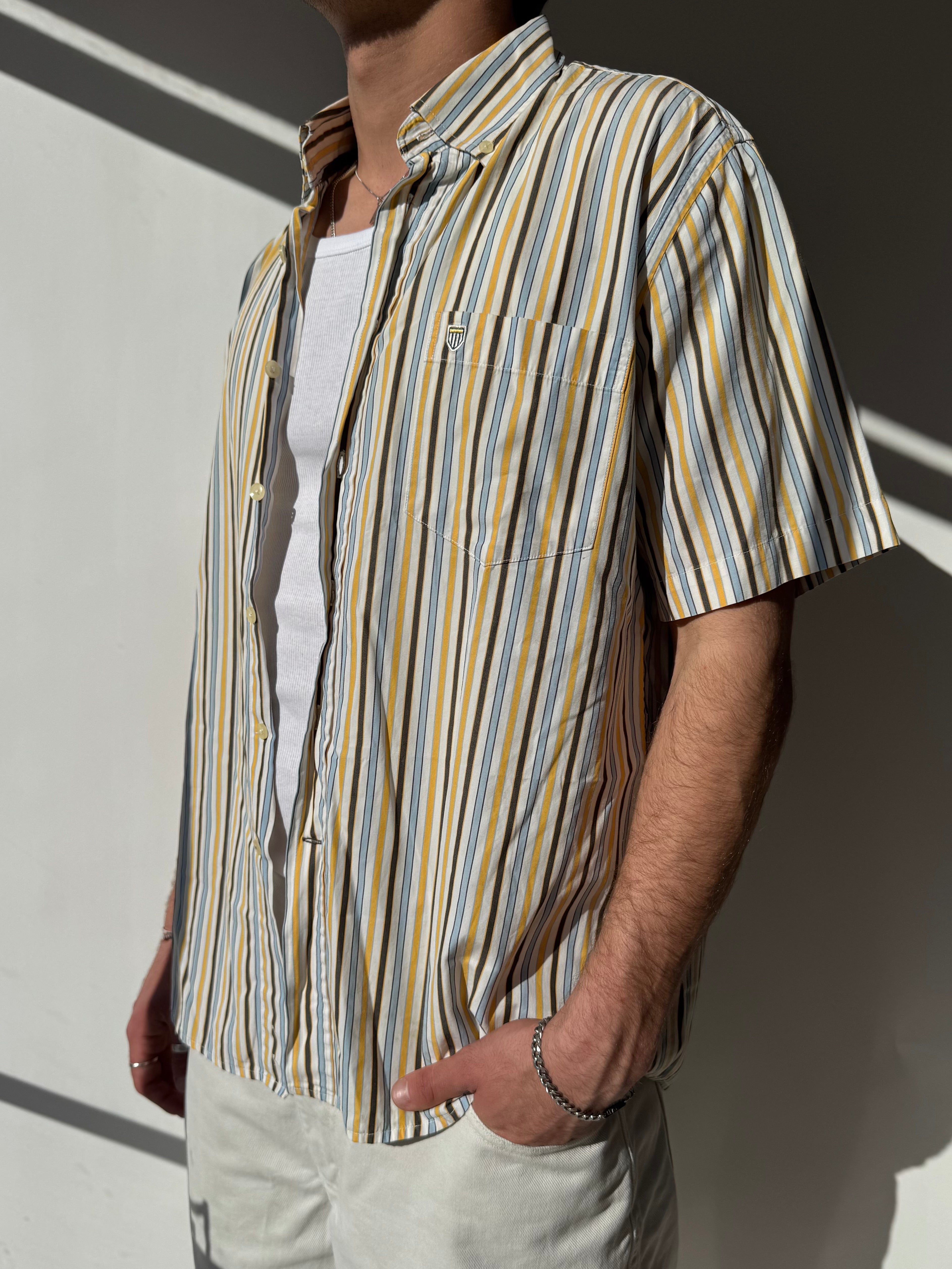 חולצת פסים מכופתרת (L)