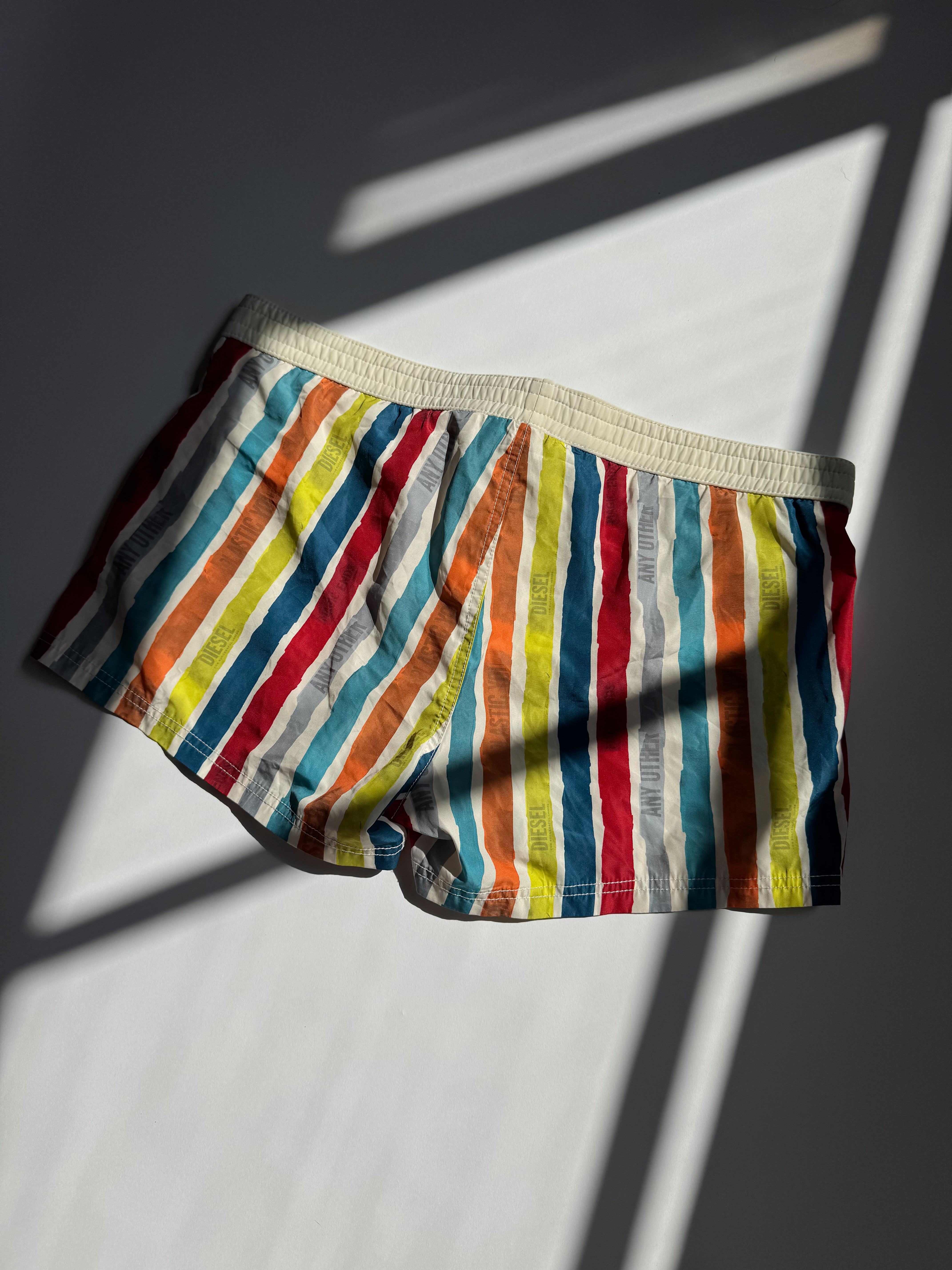 מכנסי בגד ים בהדפס פסים Diesel (XL)