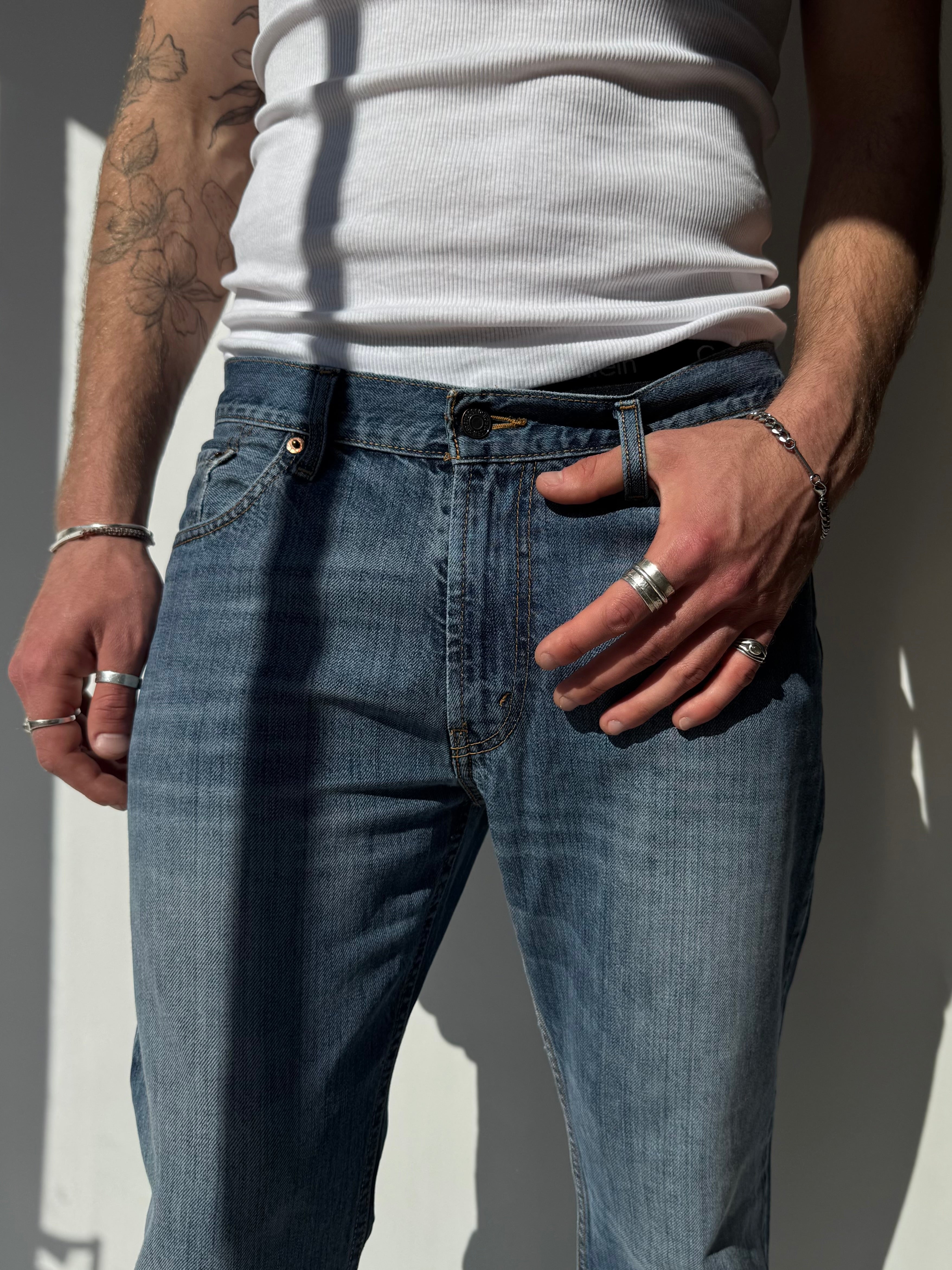 ג׳ינס בגזרת סלים (44)