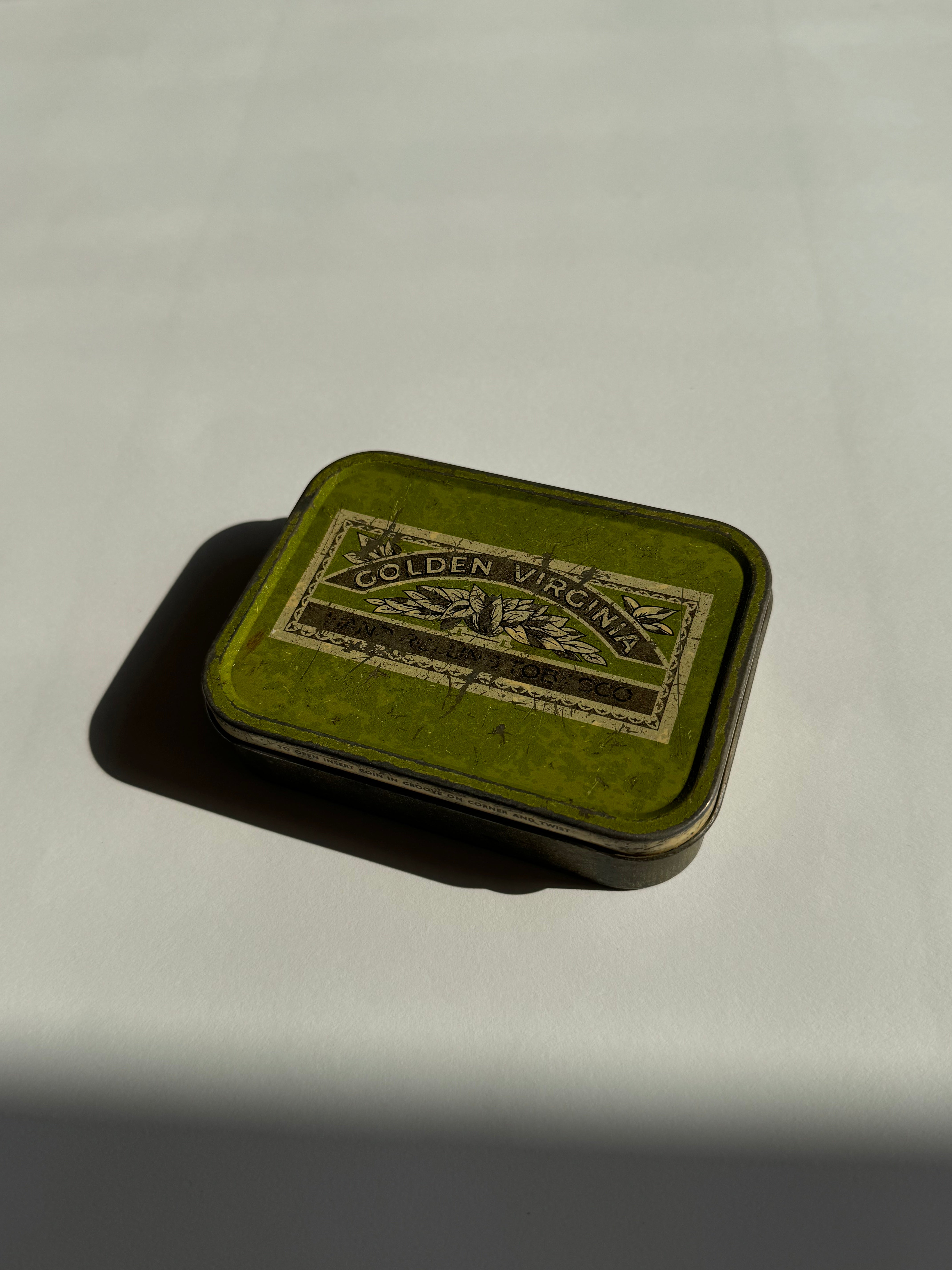 קופסת טבק וינטג׳ גולדן ורג׳יניה