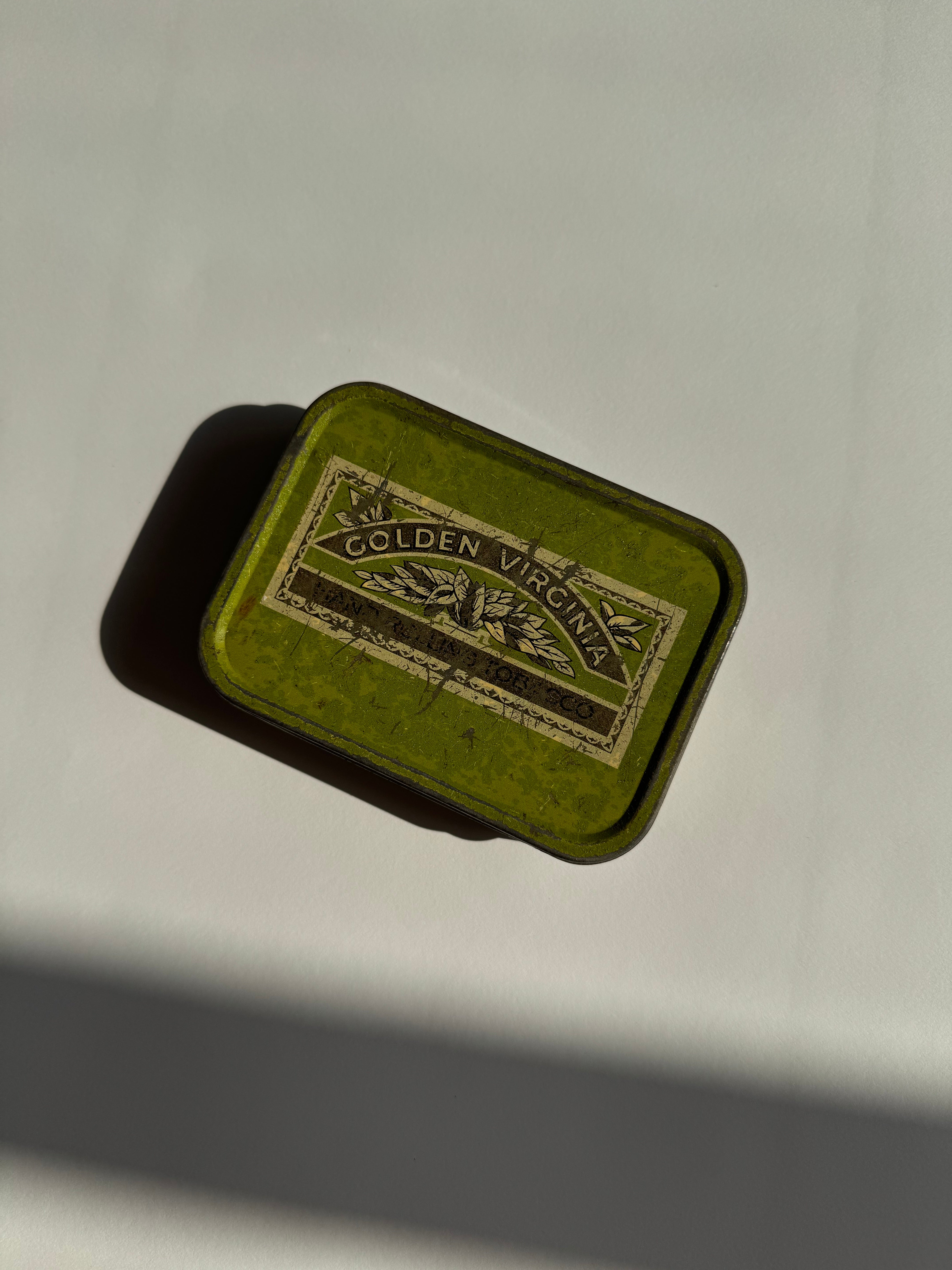 קופסת טבק וינטג׳ גולדן ורג׳יניה