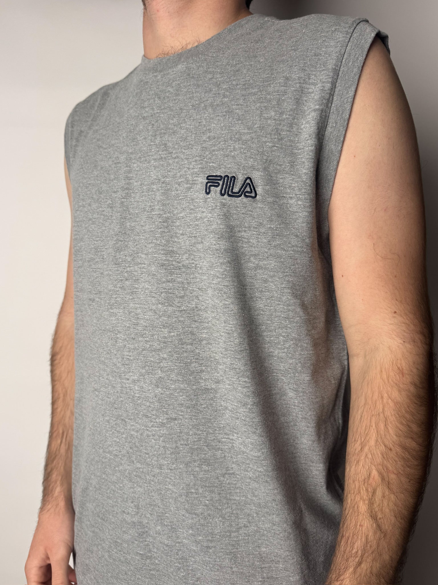 גופיית לוגו FILA (L)