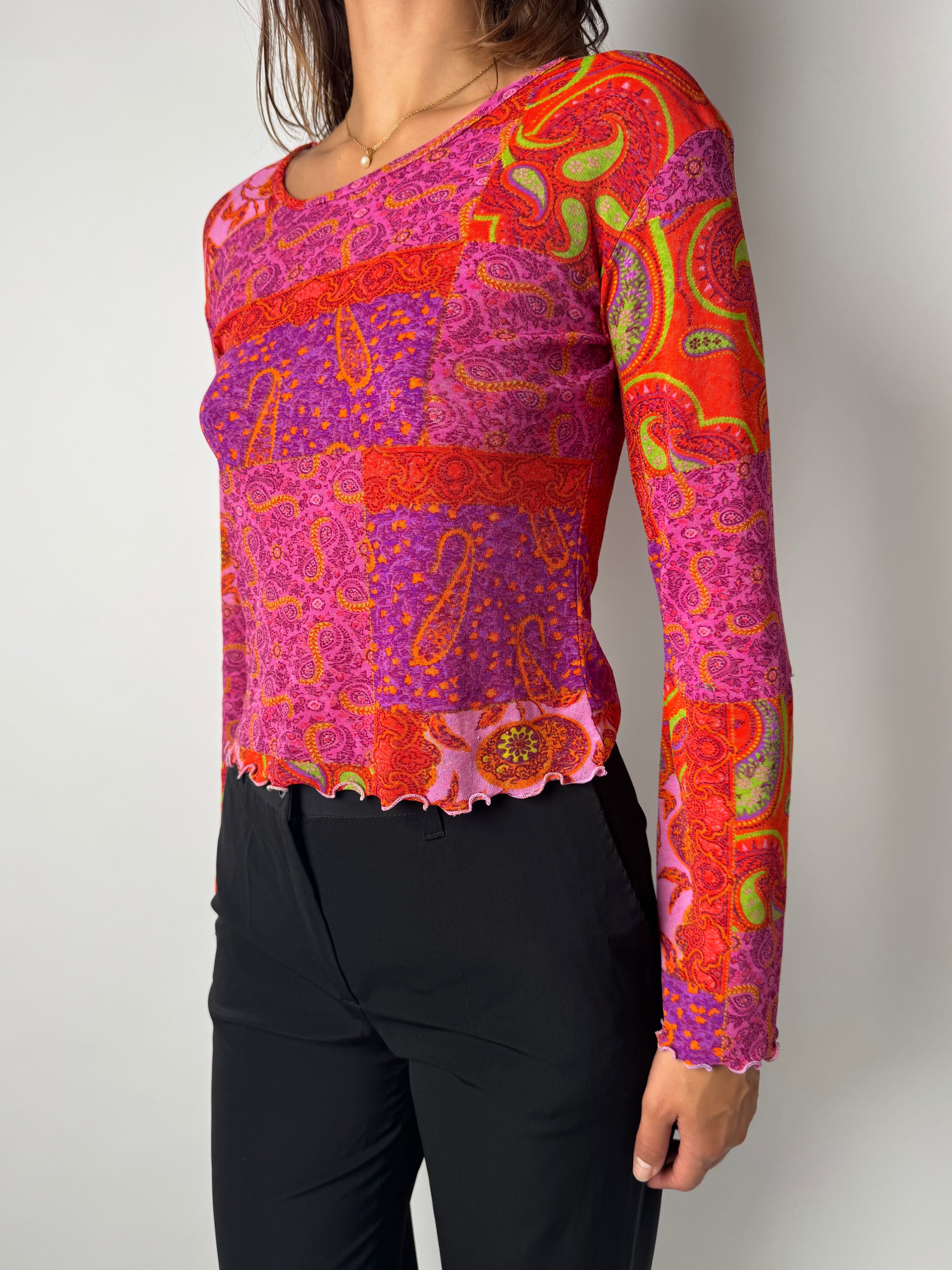 חולצת פייזלי צבעונית (M)