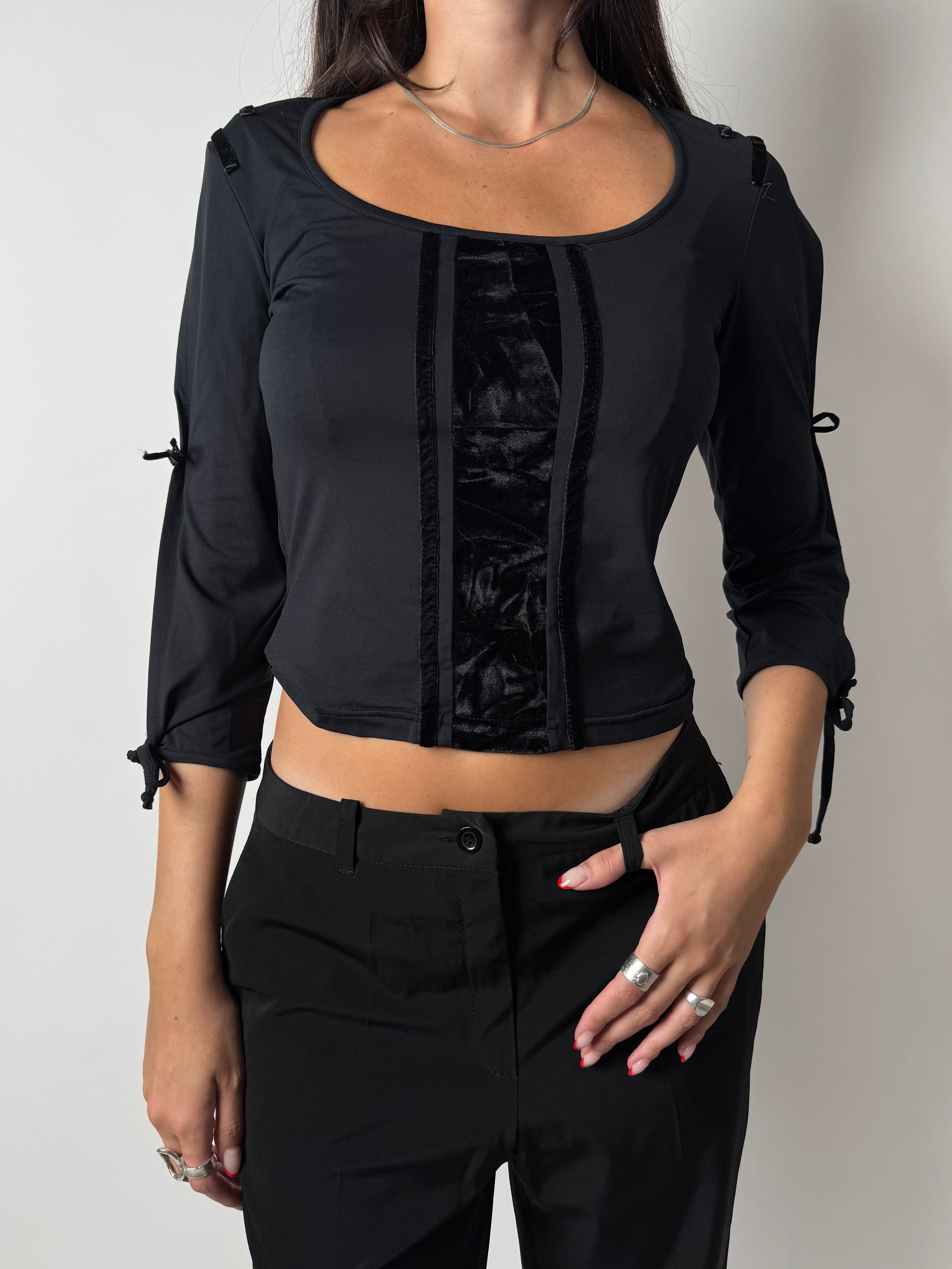 חולצה עם שרוולים פתוחים (S-M)