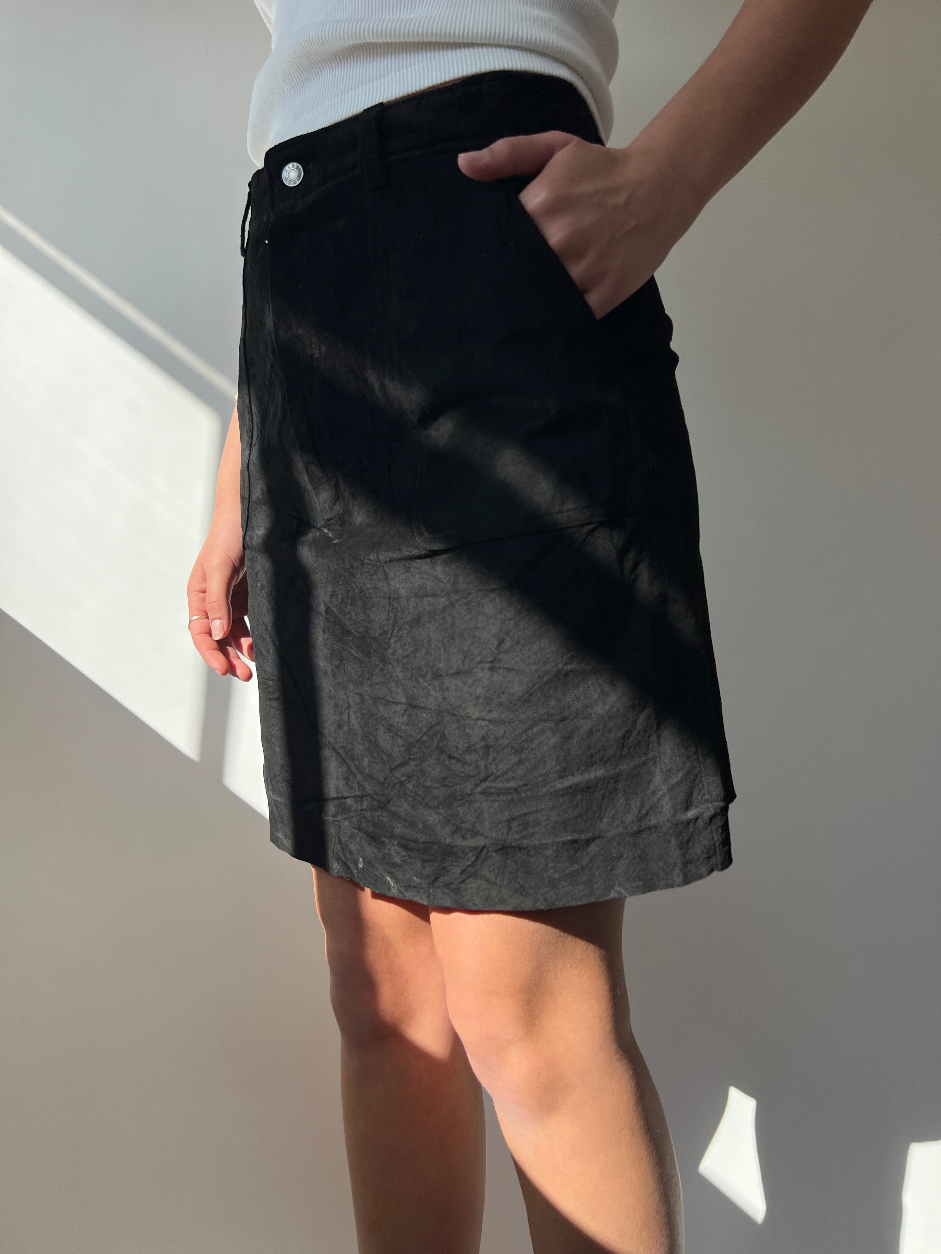 חצאית זמש שחורה (38)