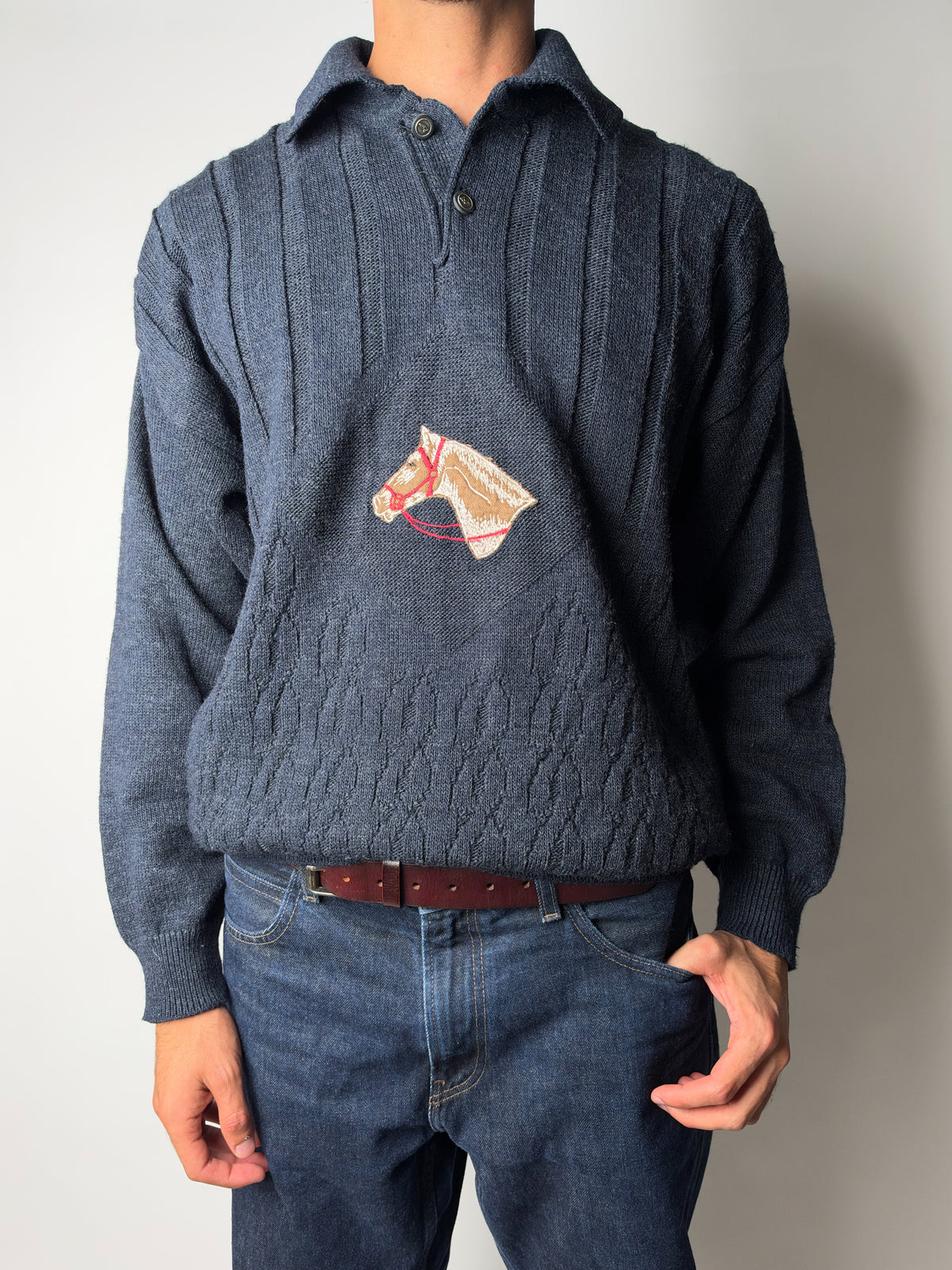 סריג פולו עם רקמת סוס (L-XL)