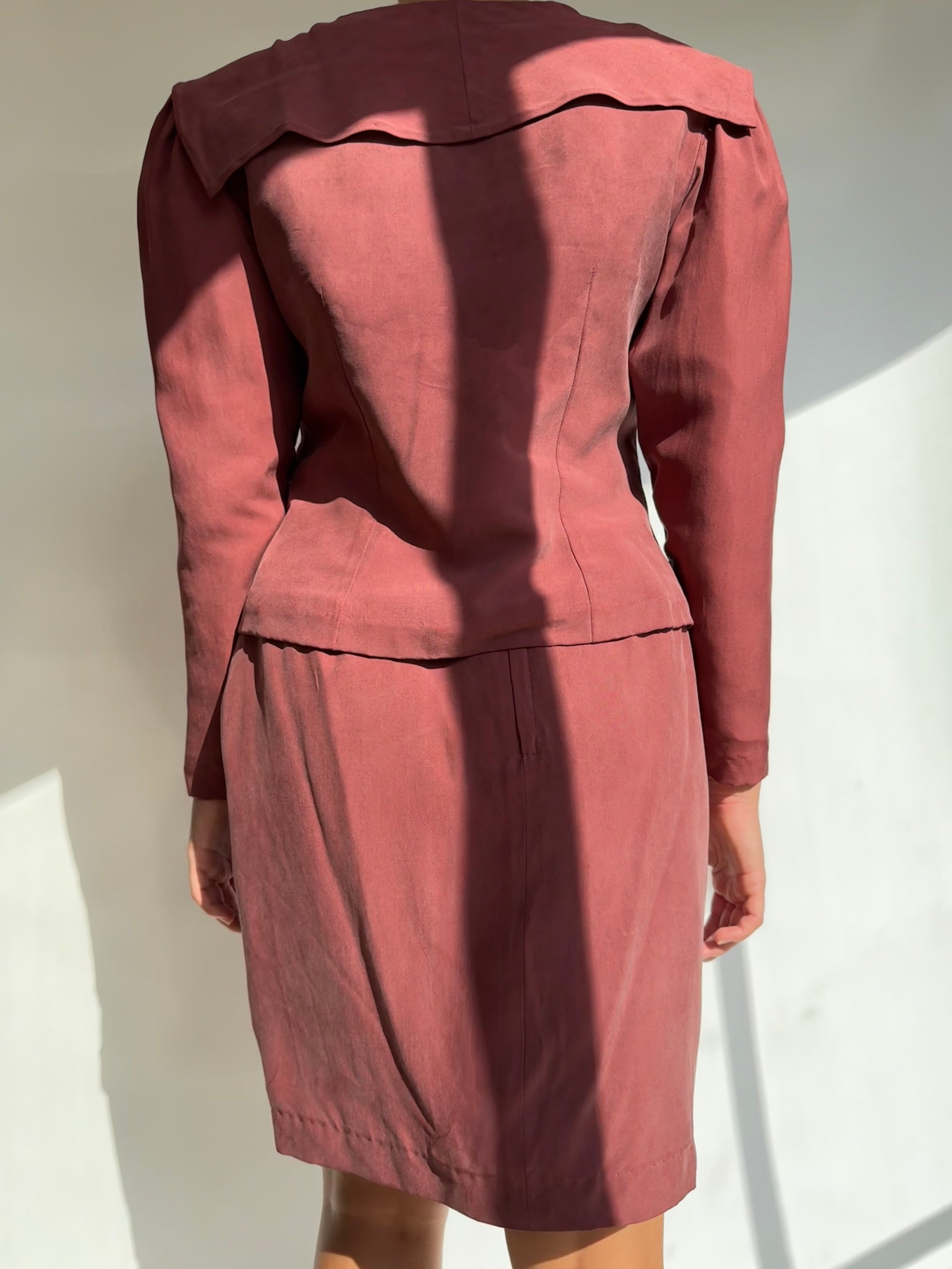 חליפת ג׳קט וחצאית (38)