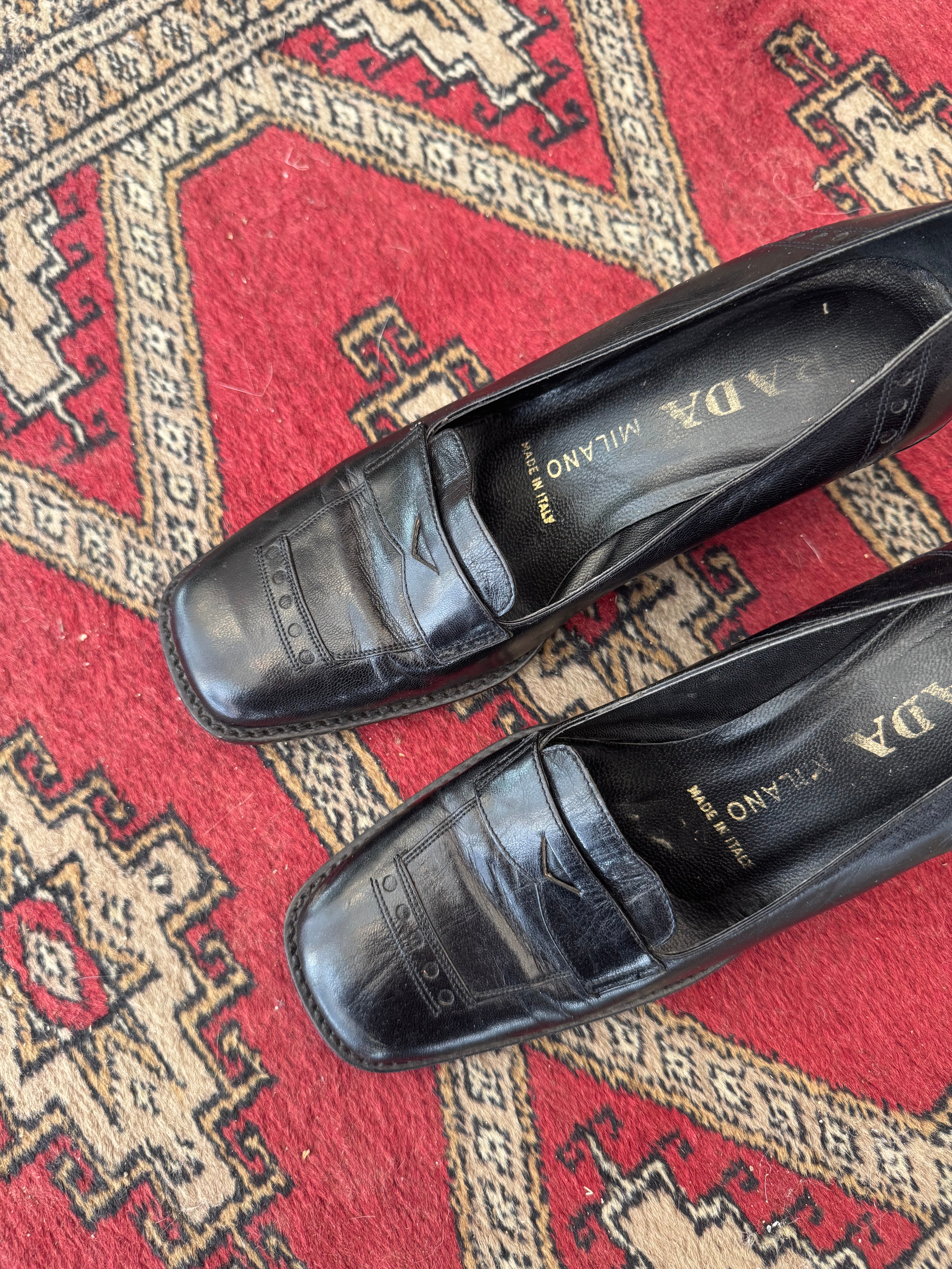 נעלי מוקסין שחורות מעור Prada (35.5)