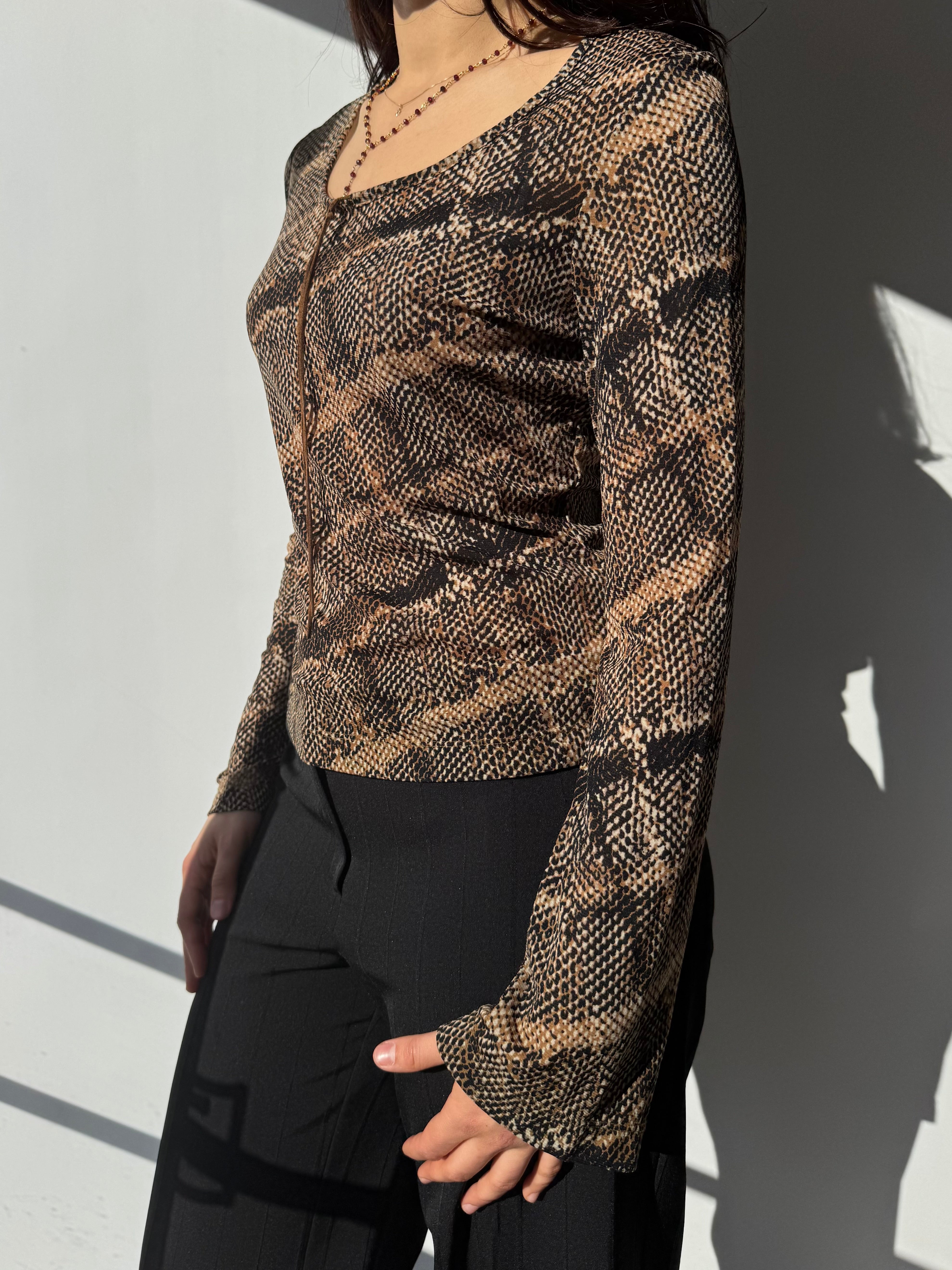 חולצת מש מנוחשת בשילוב קשירה (M)