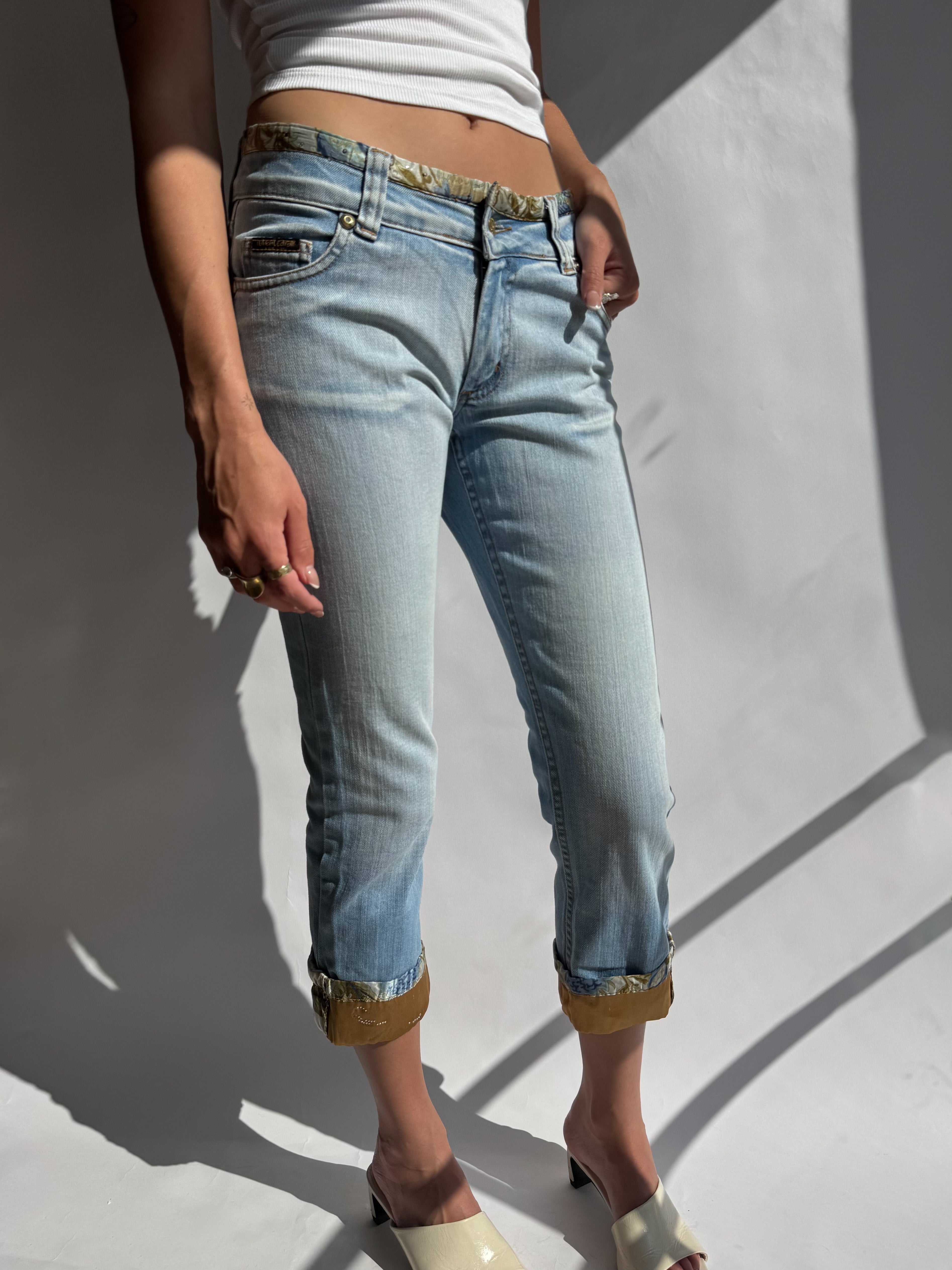 ג׳ינס 3/4 בשילוב בד מבריק Roberto Cavalli (34)