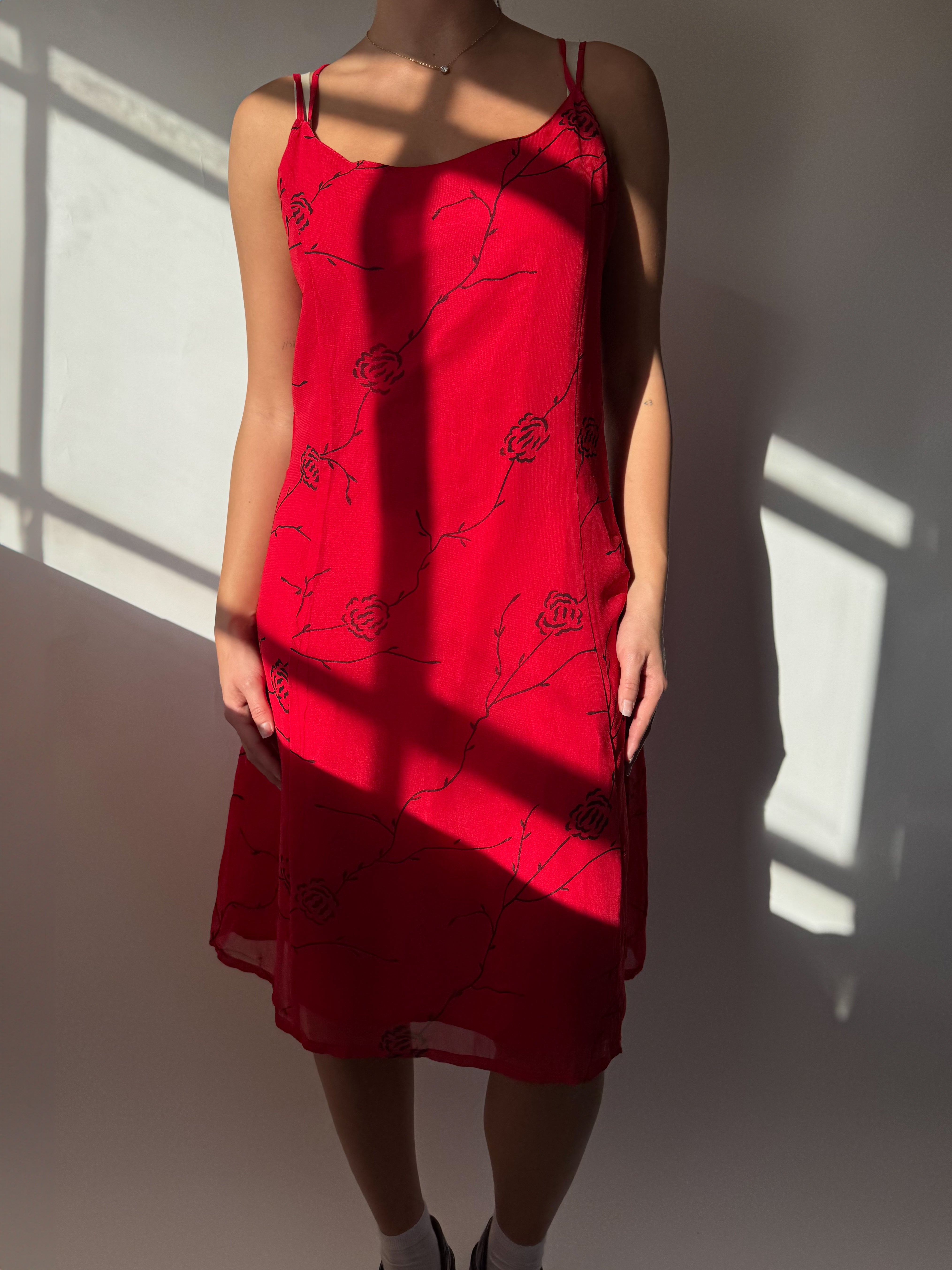 שמלת מידי אדומה ופרחונית (M-L)