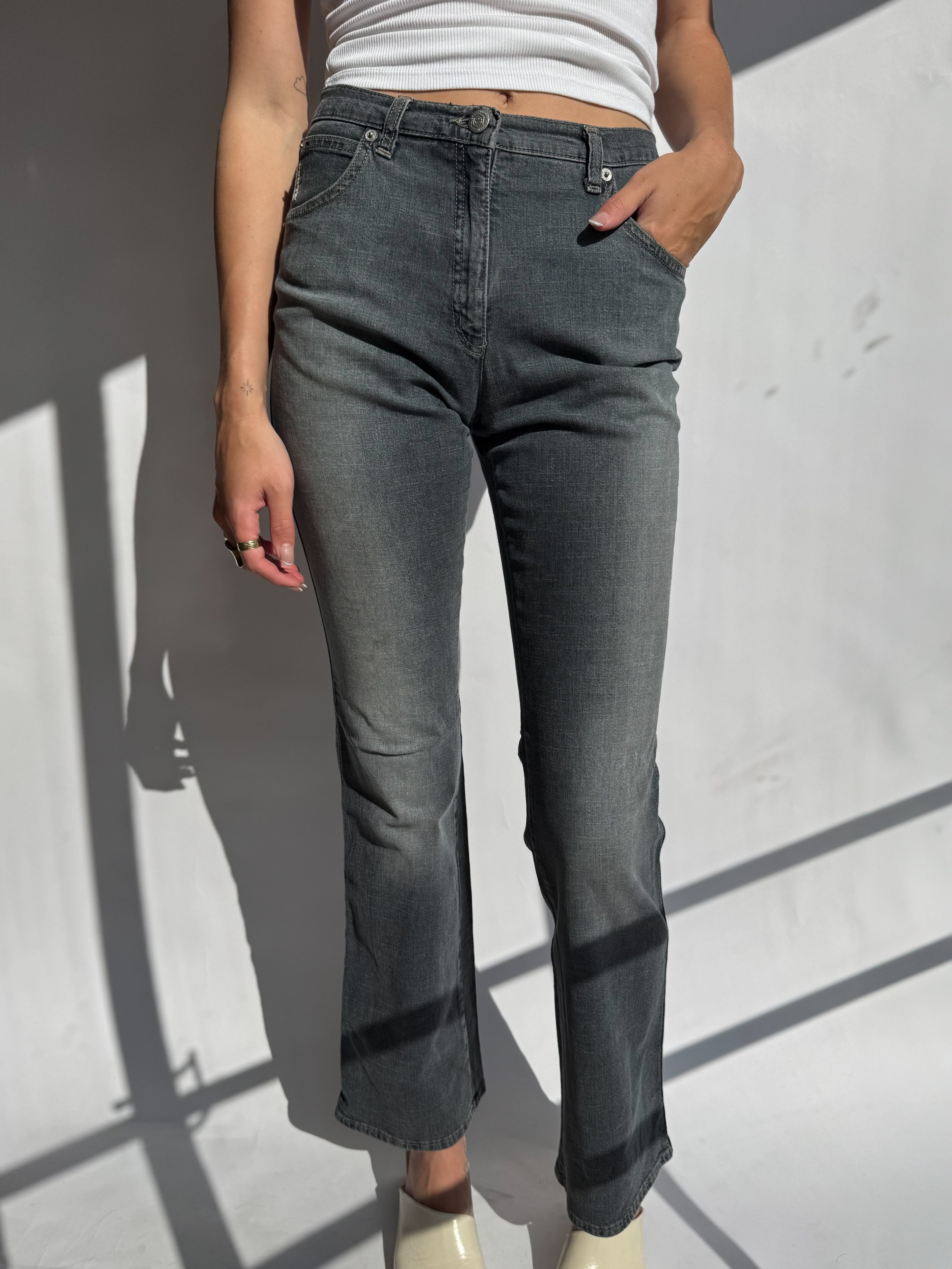 ג׳ינס אפור מתרחב Armani (36)