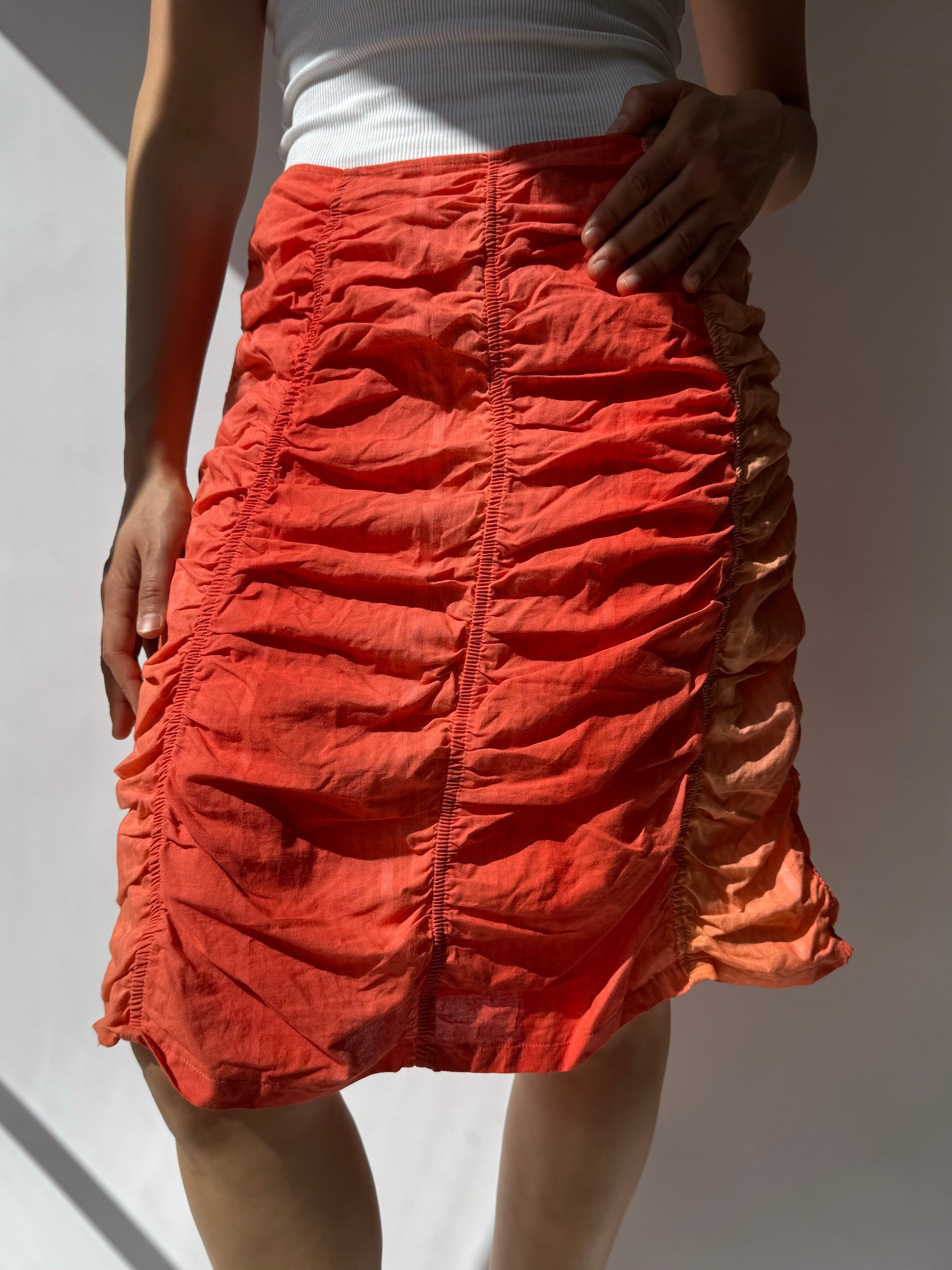 חצאית כיווצים כתומה (40)