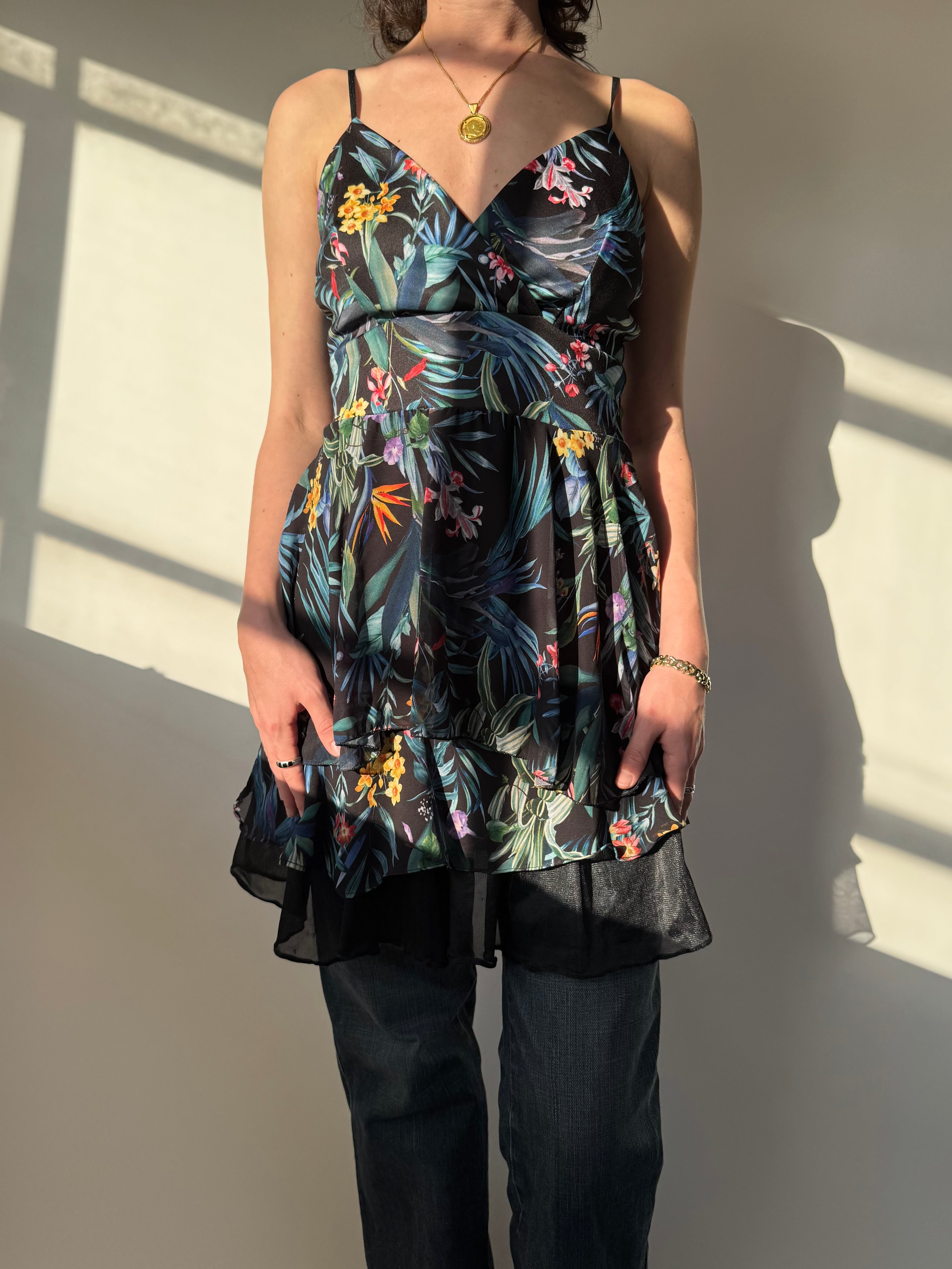 שמלת מיני פרחונית וצבעונית (S)