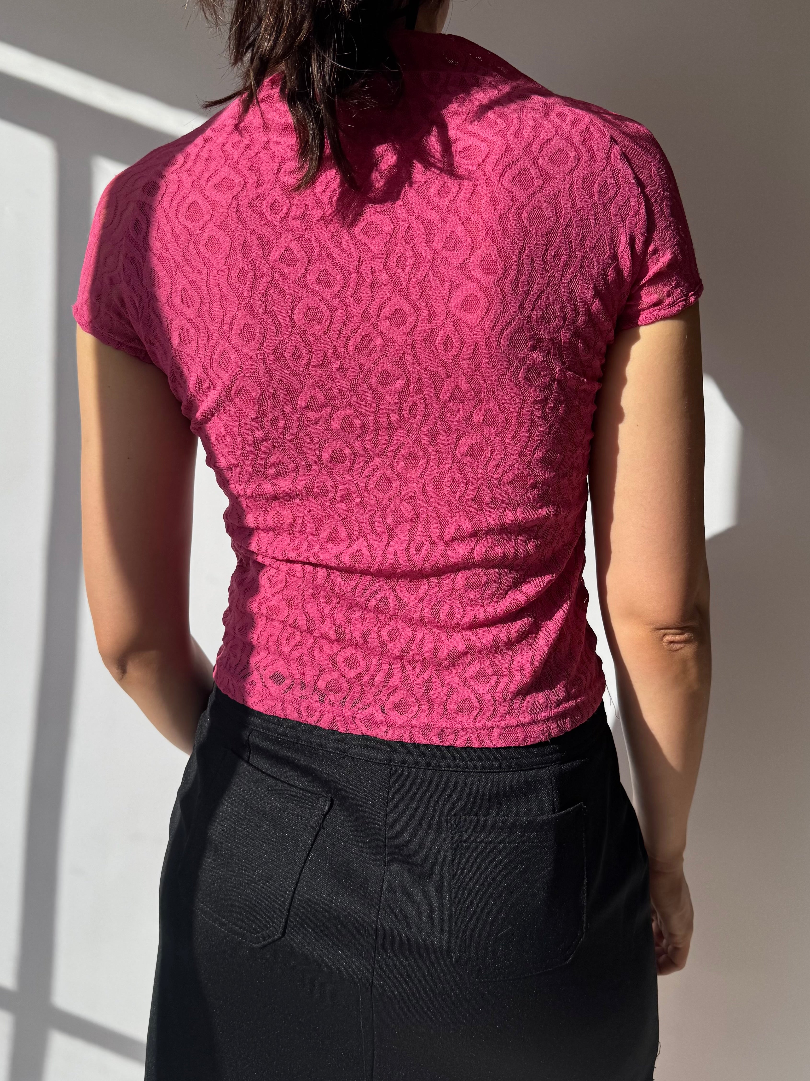 חולצת תחרה ורודה Guess (S)