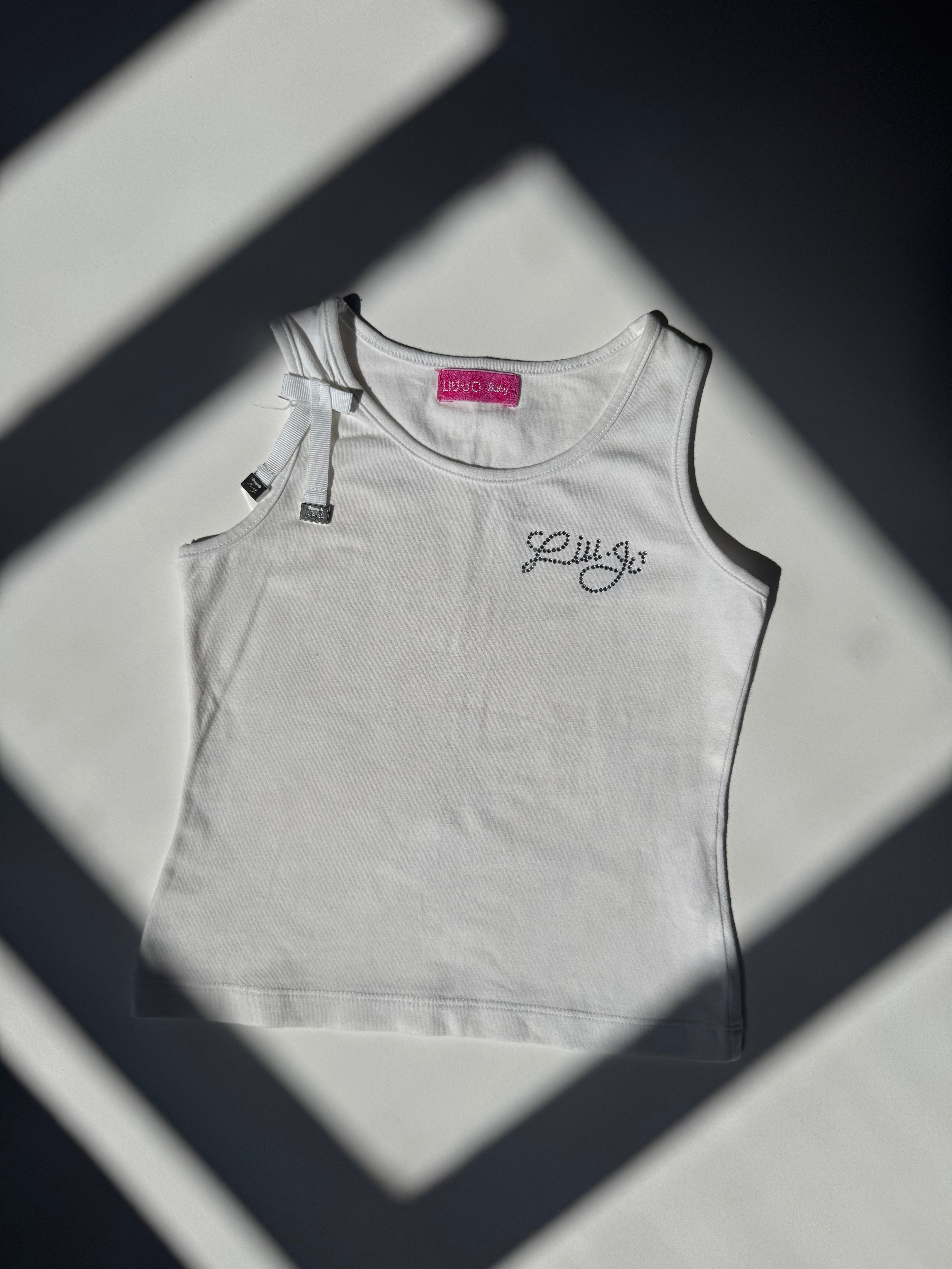 גופיה בשילוב פפיון ונצנצים (2-3 ילדים)