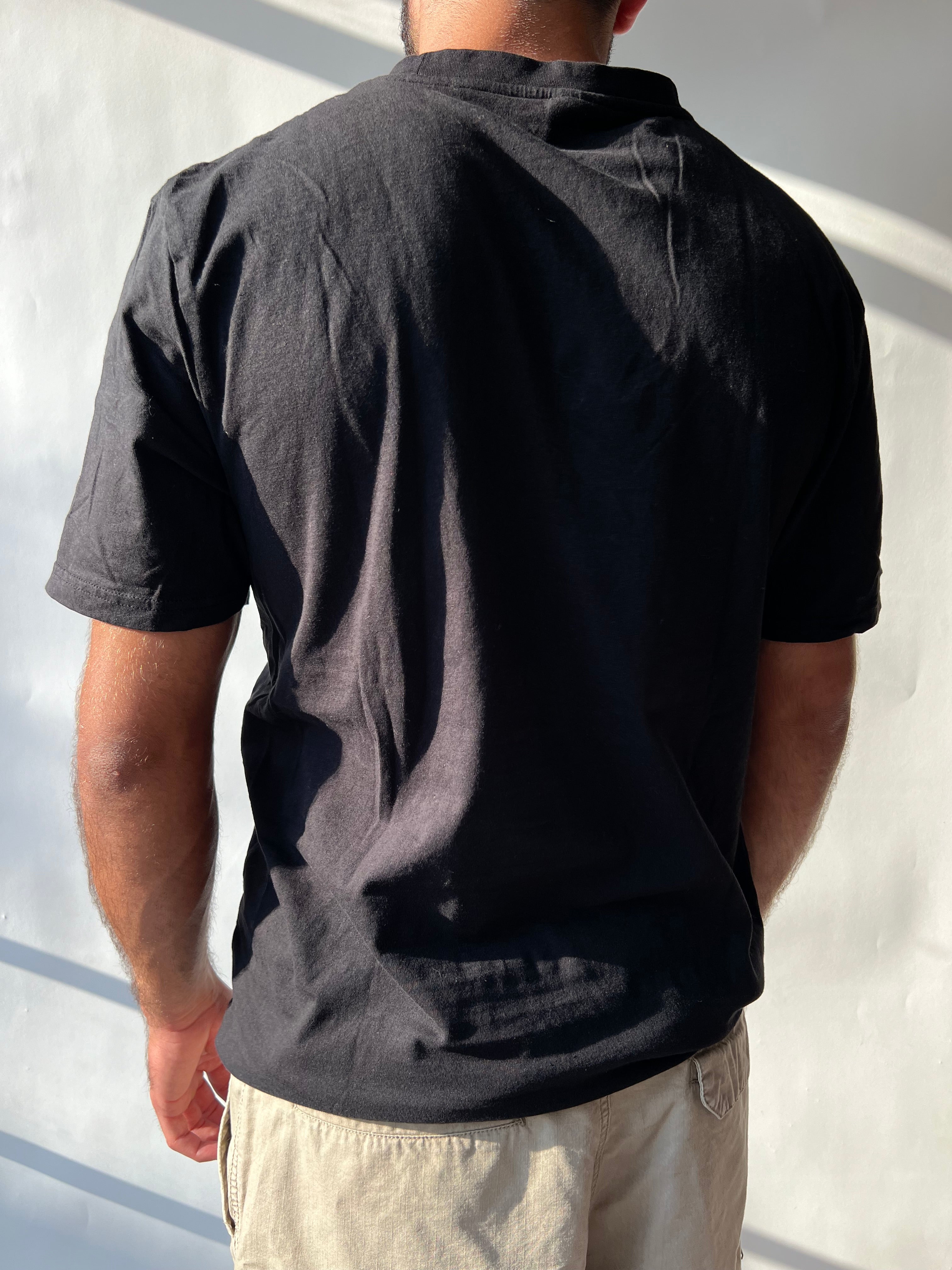 טי שרט לוגו שחורה (M)