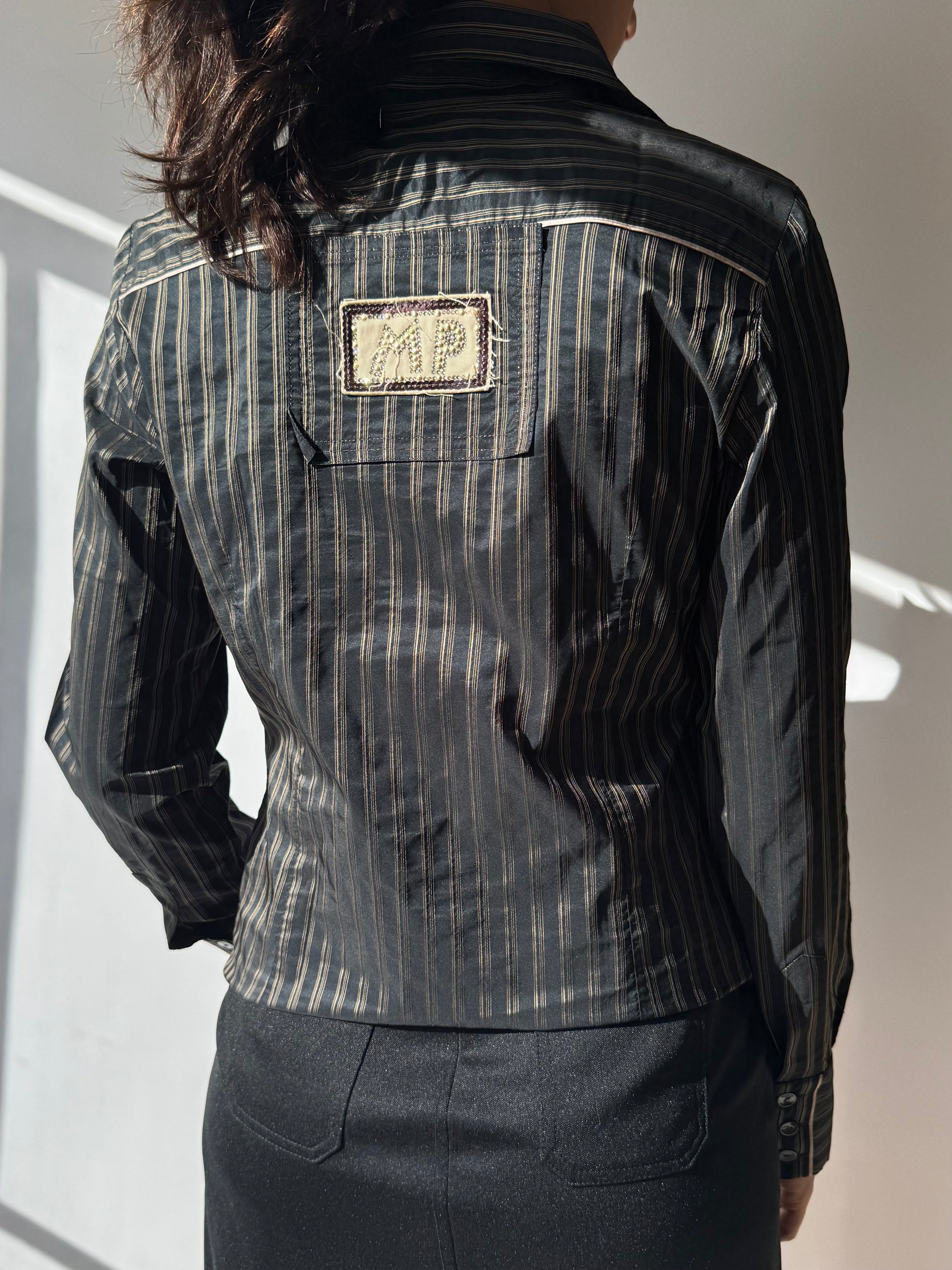 חולצה מכופתרת פסים (M)