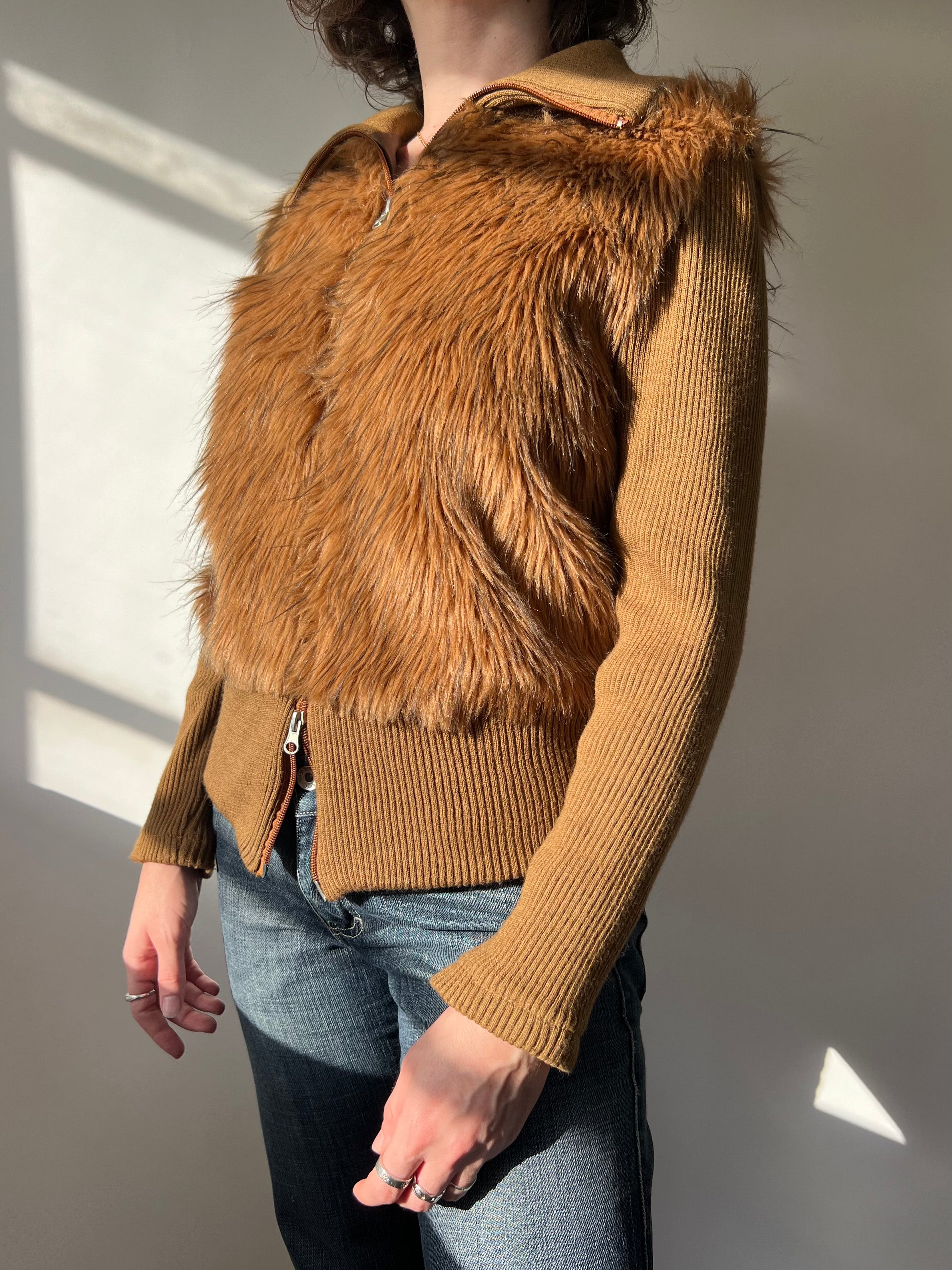 קרדיגן סרוג בשילוב פרווה (M)