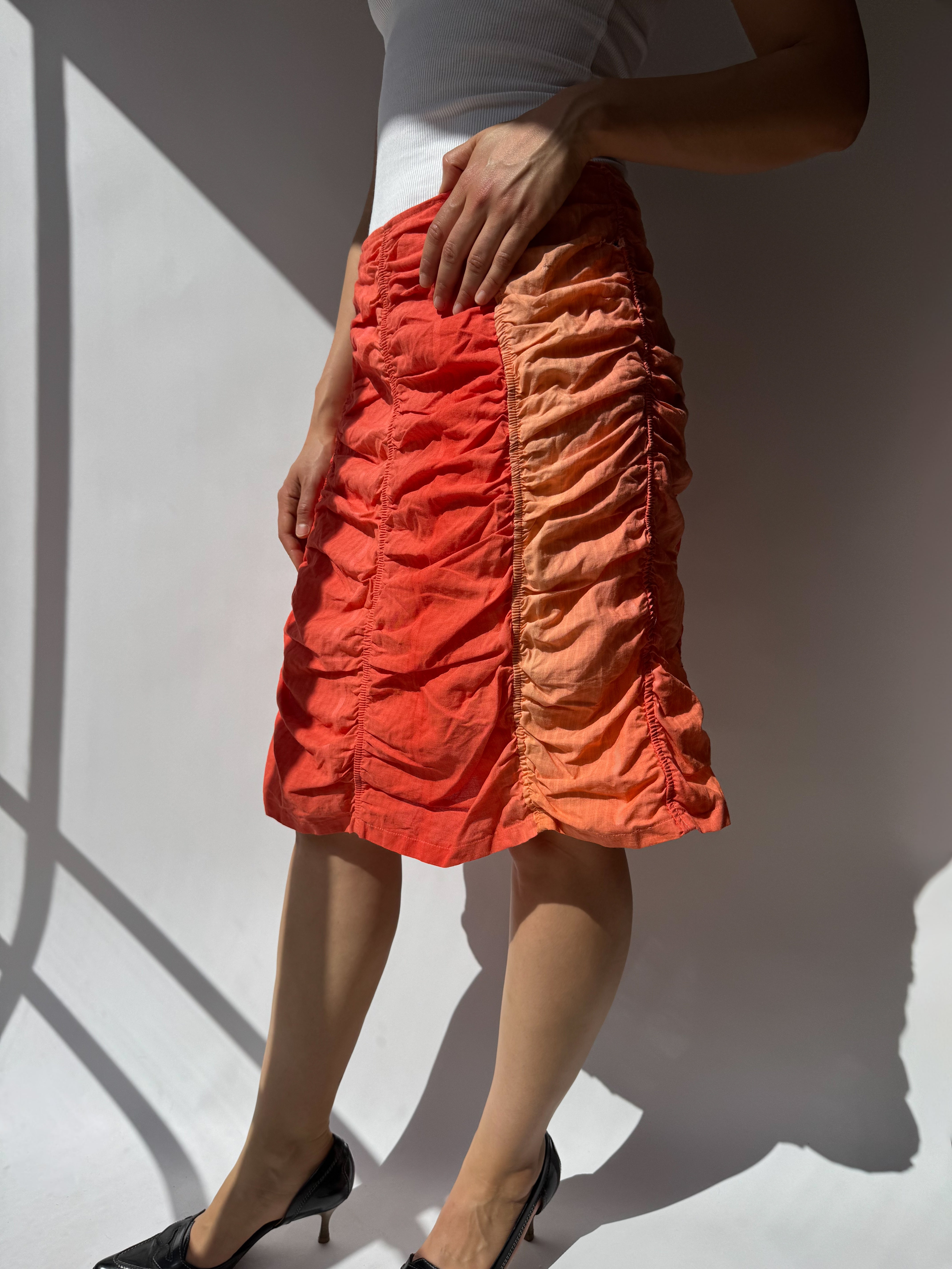 חצאית כיווצים כתומה (40)