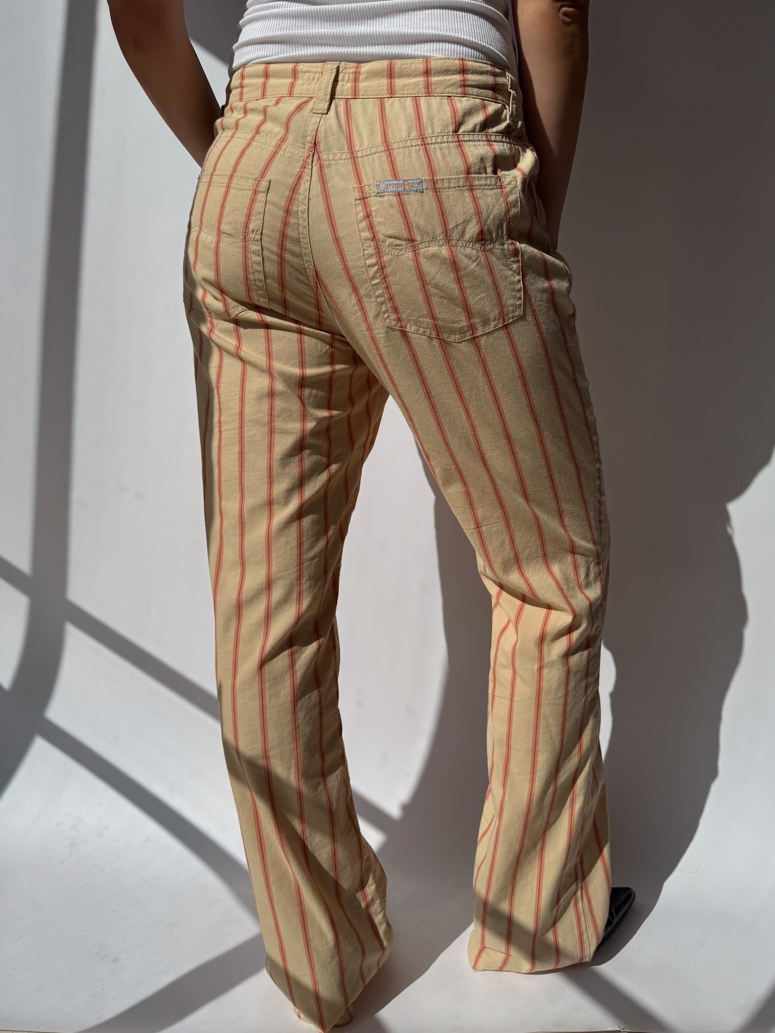 מכנסי פסים בגזרה מתרחבת (40)