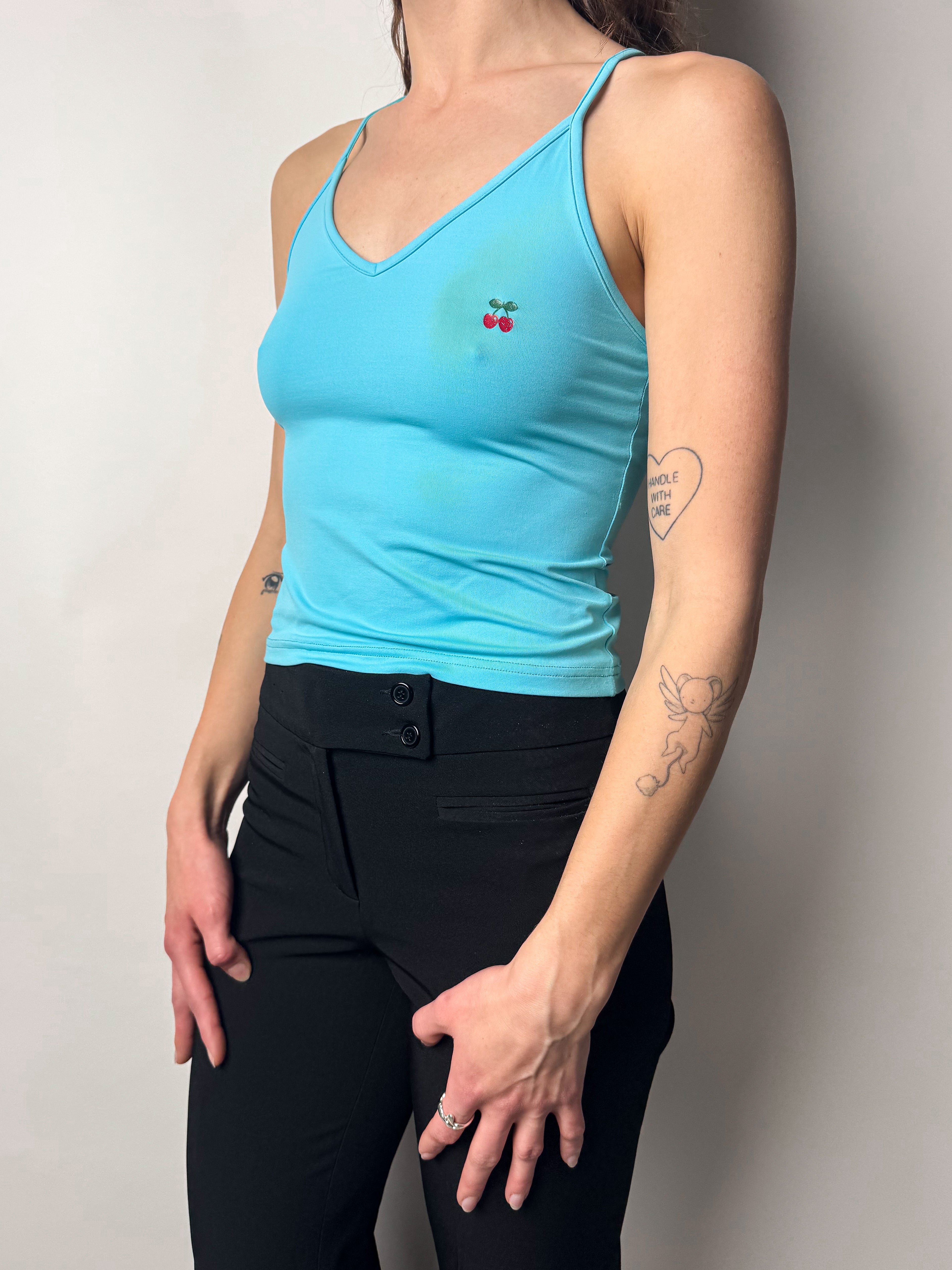 גופיה תכלת דובדבן (M)