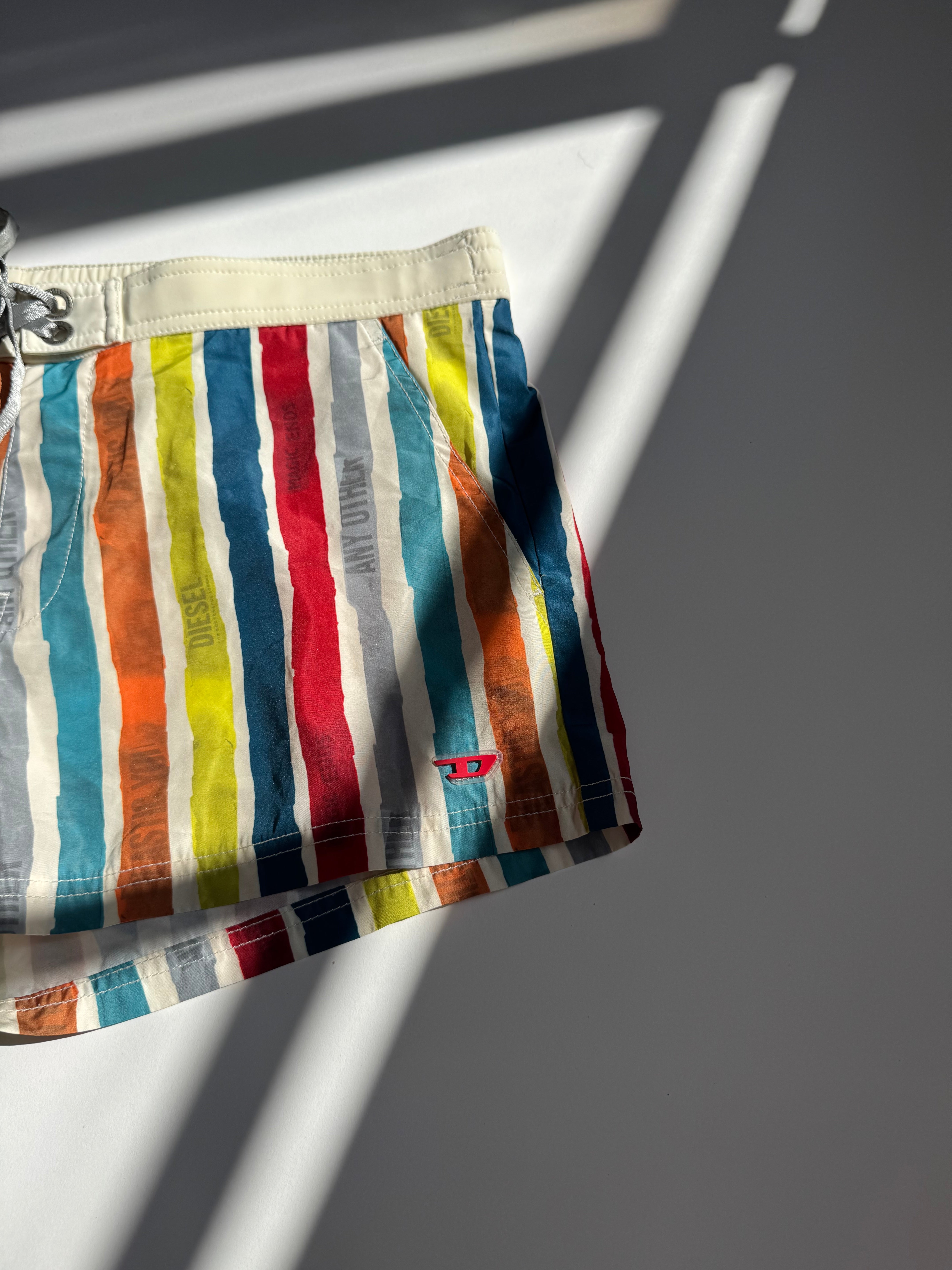 מכנסי בגד ים בהדפס פסים Diesel (XL)