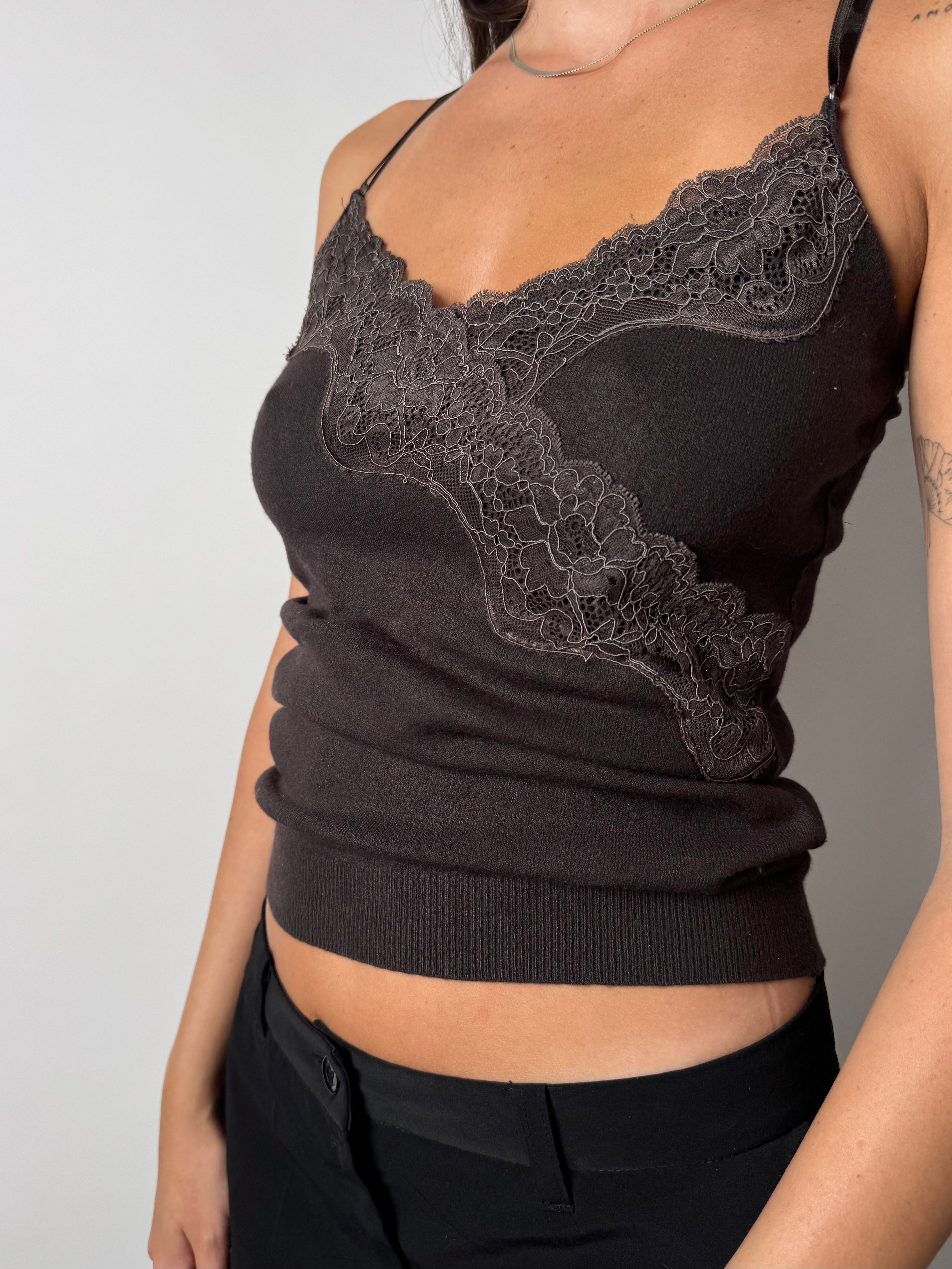 גופיה סרוגה בשילוב תחרה (S)