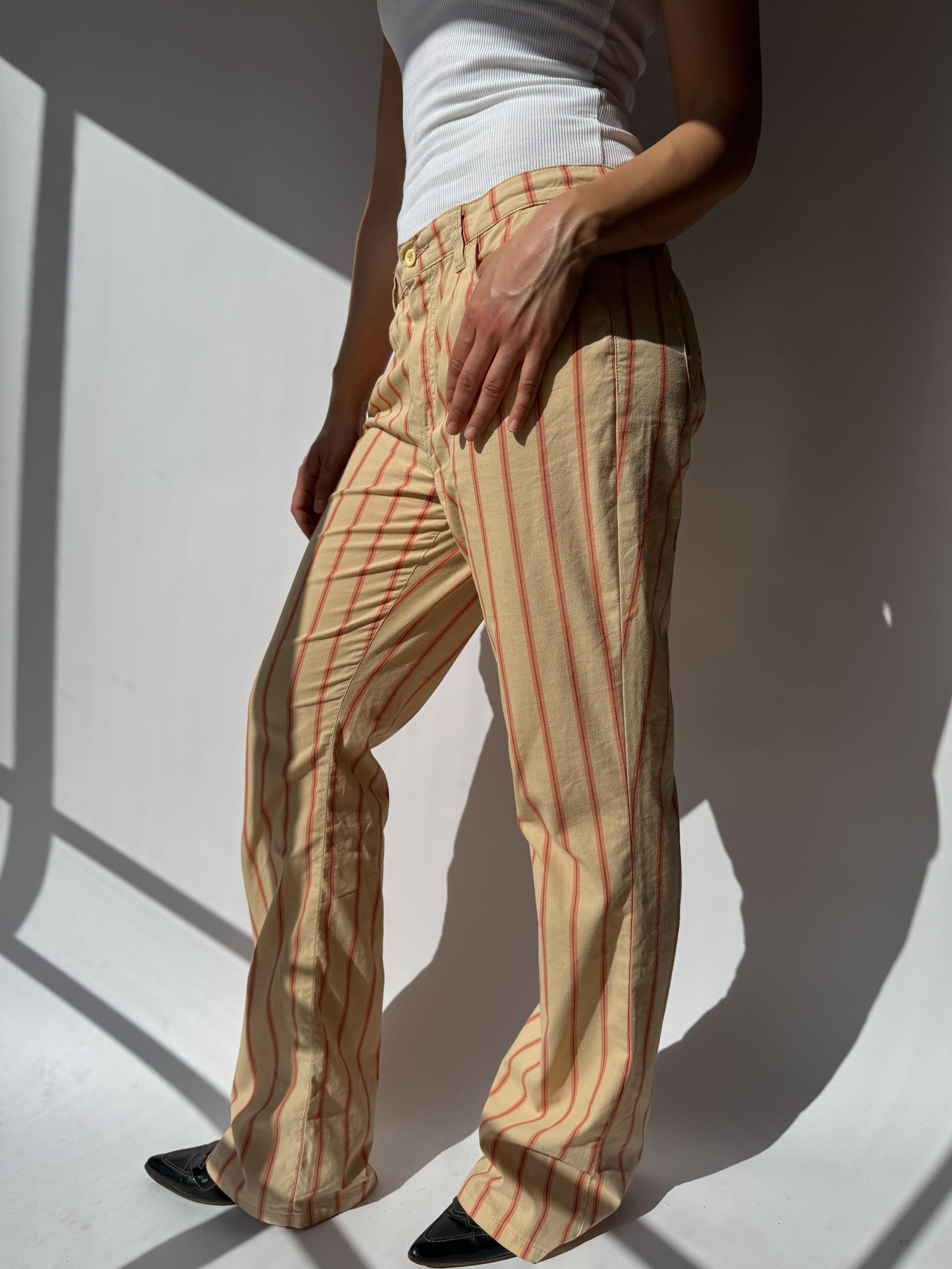 מכנסי פסים בגזרה מתרחבת (40)